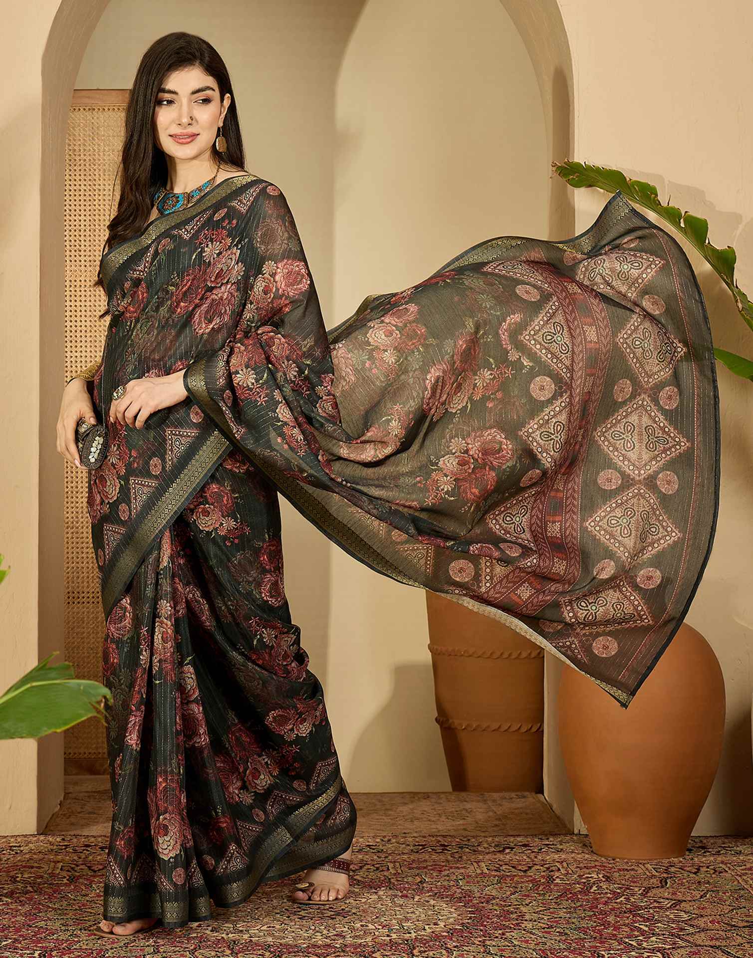 Dark Green Silk Floral Printed Saree - Image 5