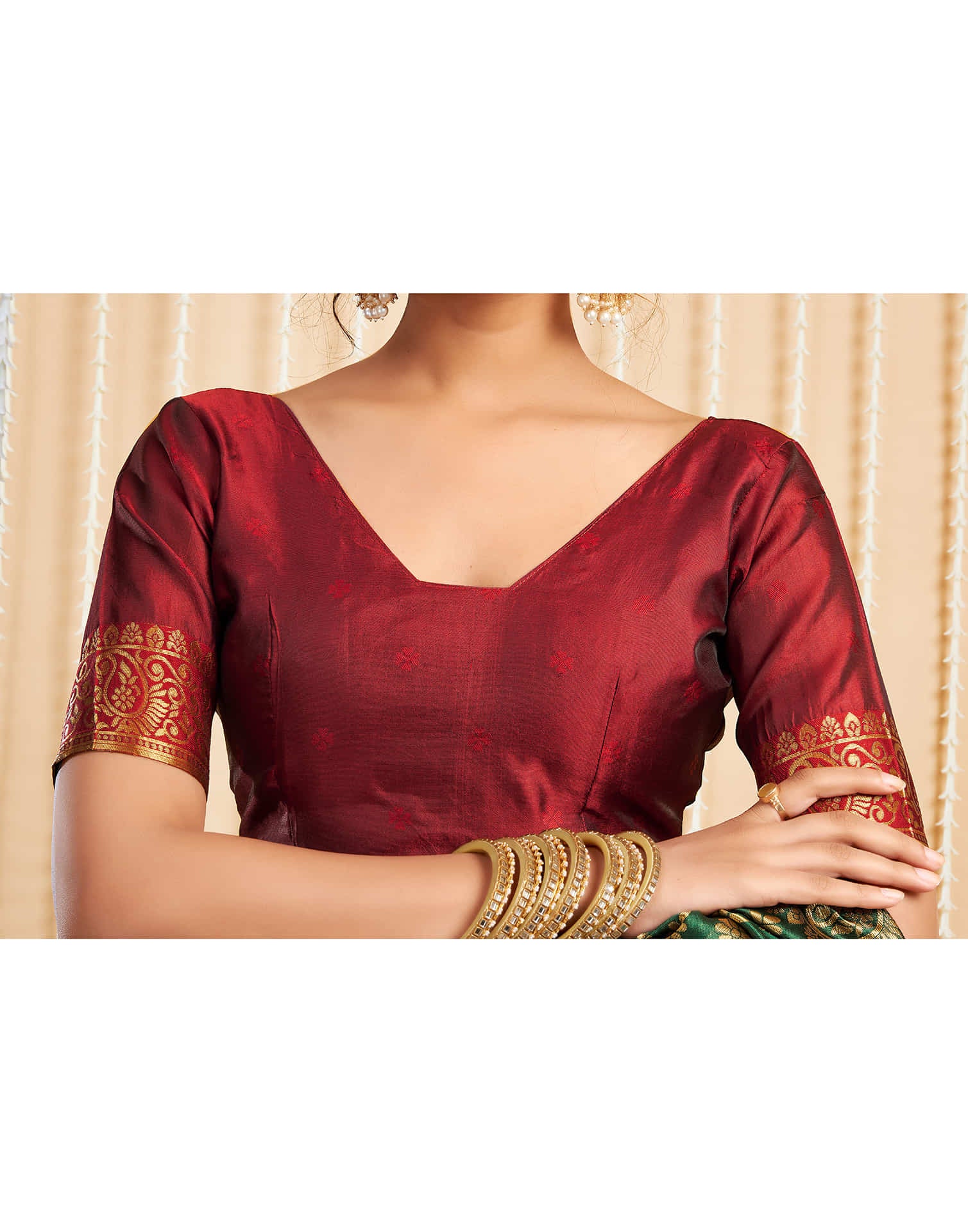 Dark Green Silk Woven Banarasi Saree - Image 10