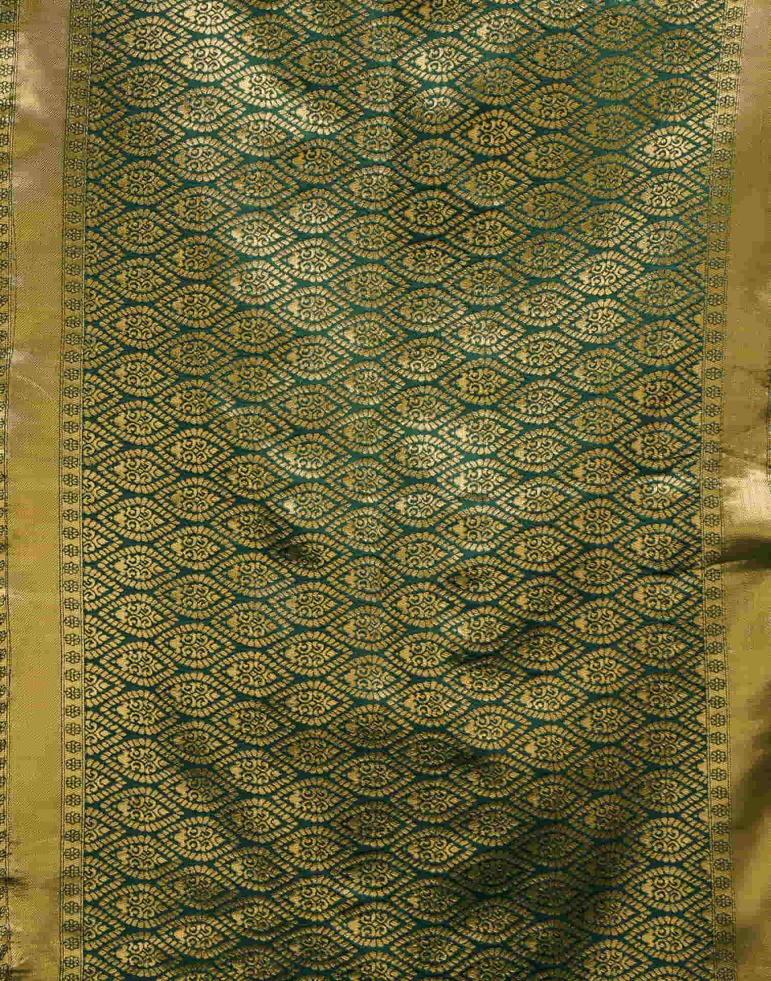 Green Silk Woven Kanjivaram Saree - Image 9