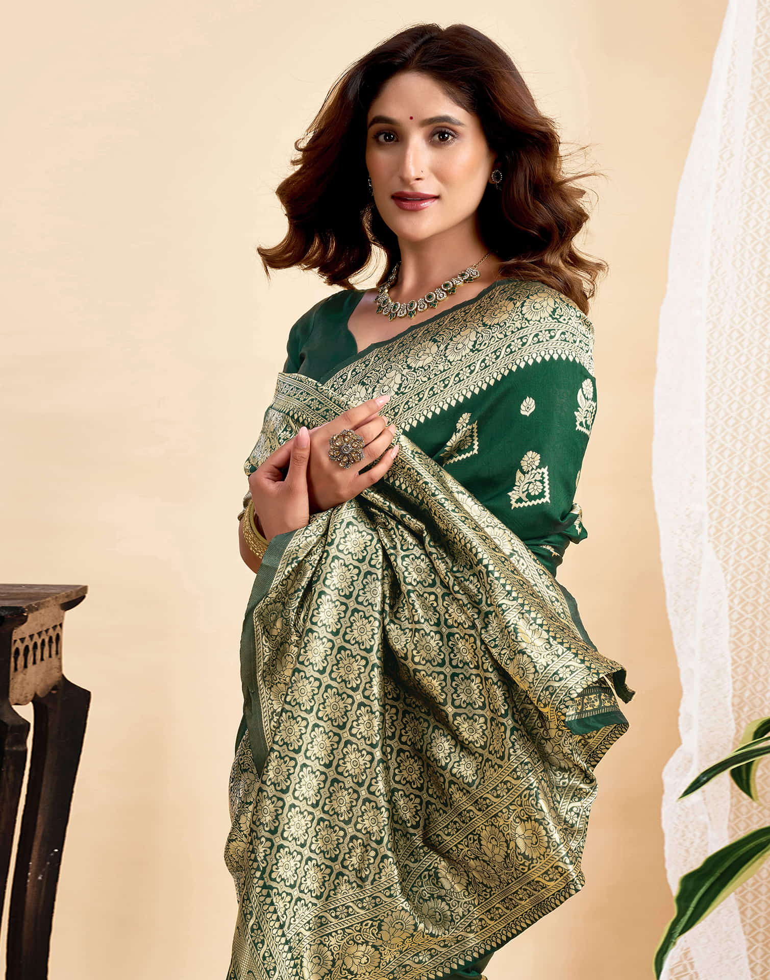 Dark Green Silk Woven Banarasi Saree - Image 2