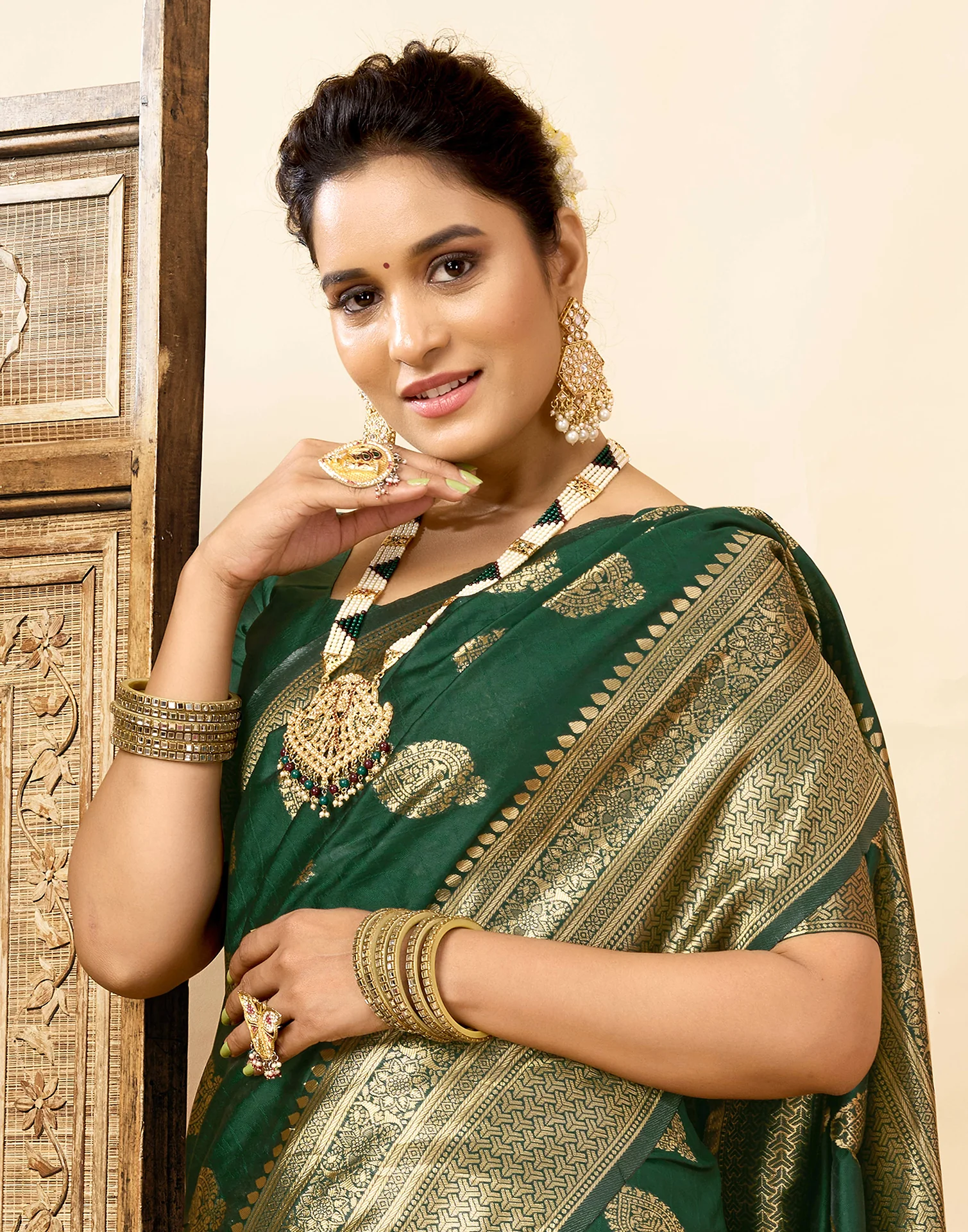 Dark Green Silk Woven Banarasi Saree - Image 2