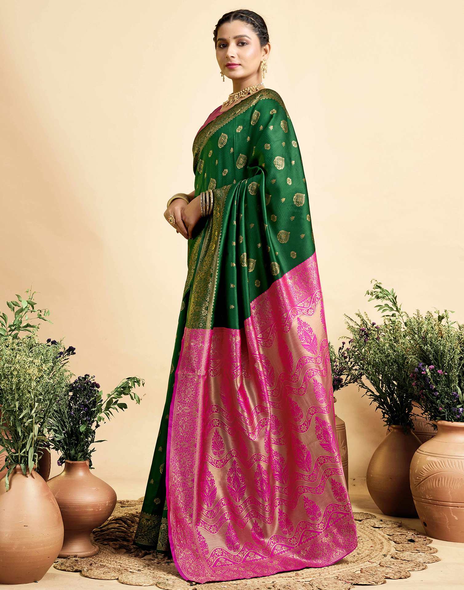 Dark Green Silk Woven Banarasi Saree - Image 4