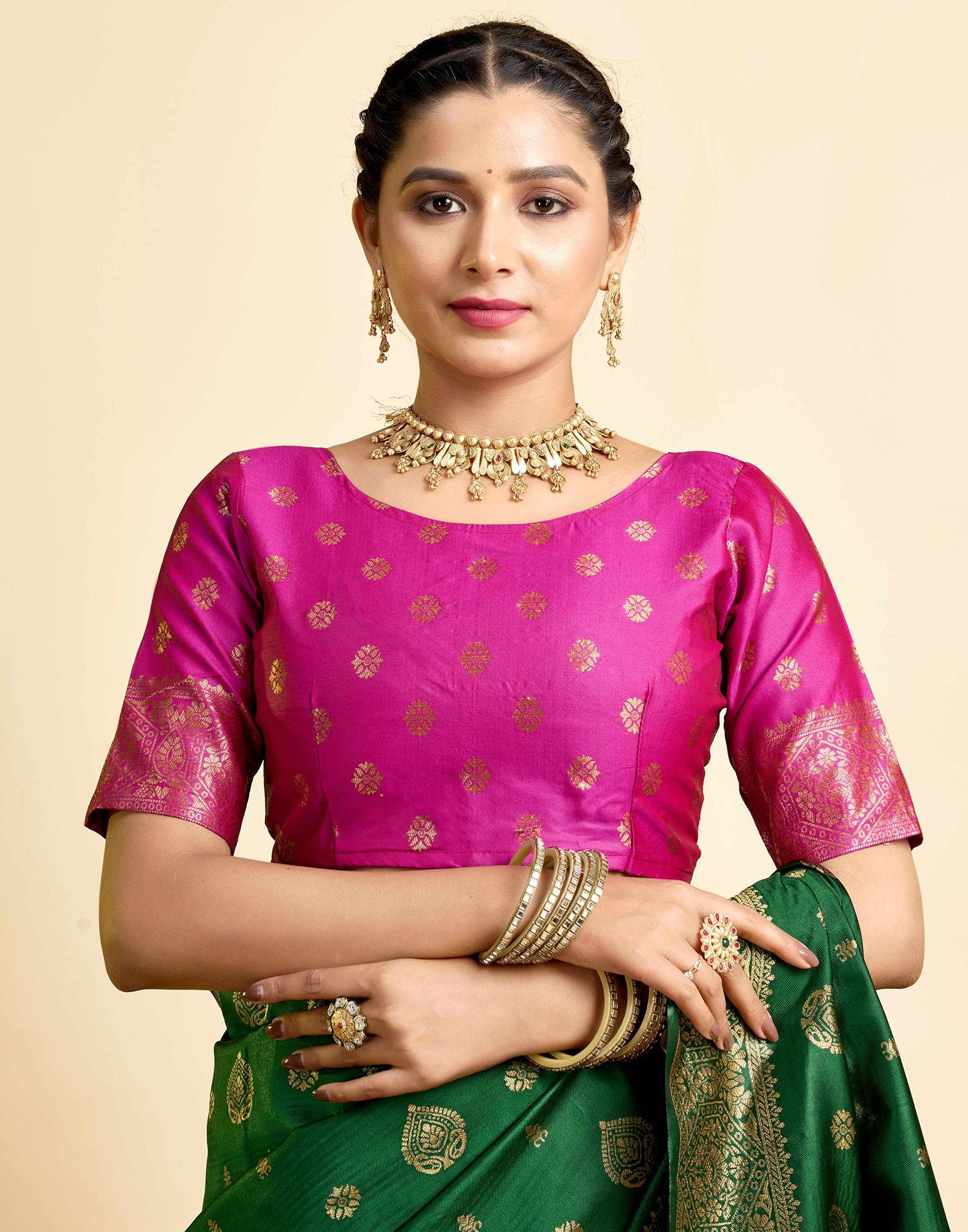 Dark Green Silk Woven Banarasi Saree - Image 7