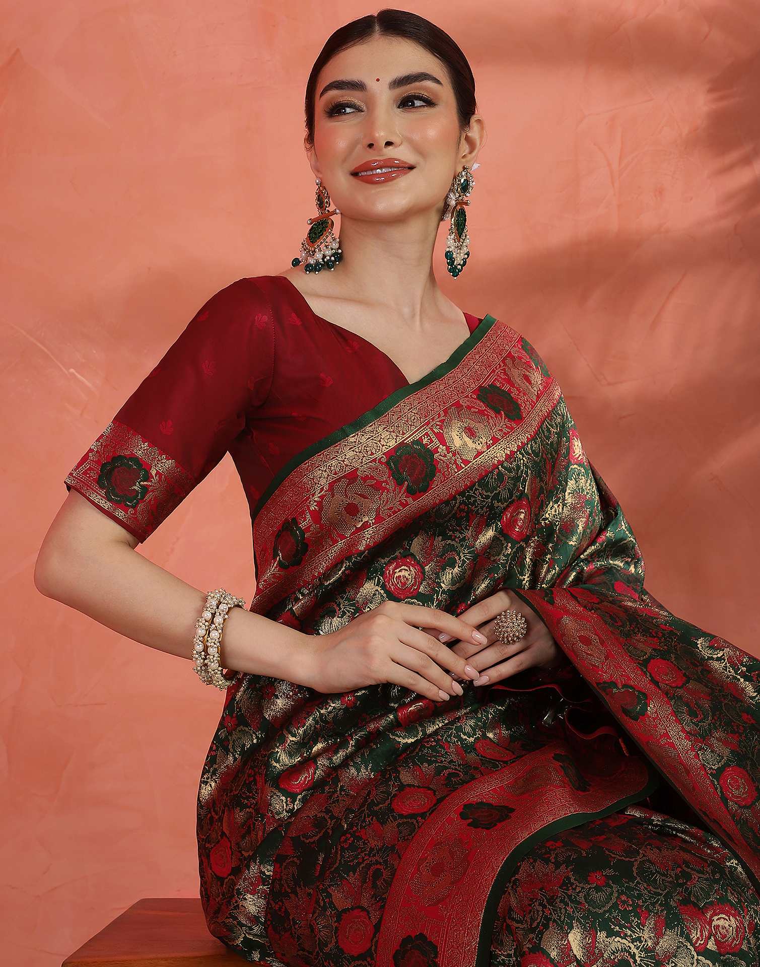 Dark Green Silk Woven Banarasi Saree - Image 4