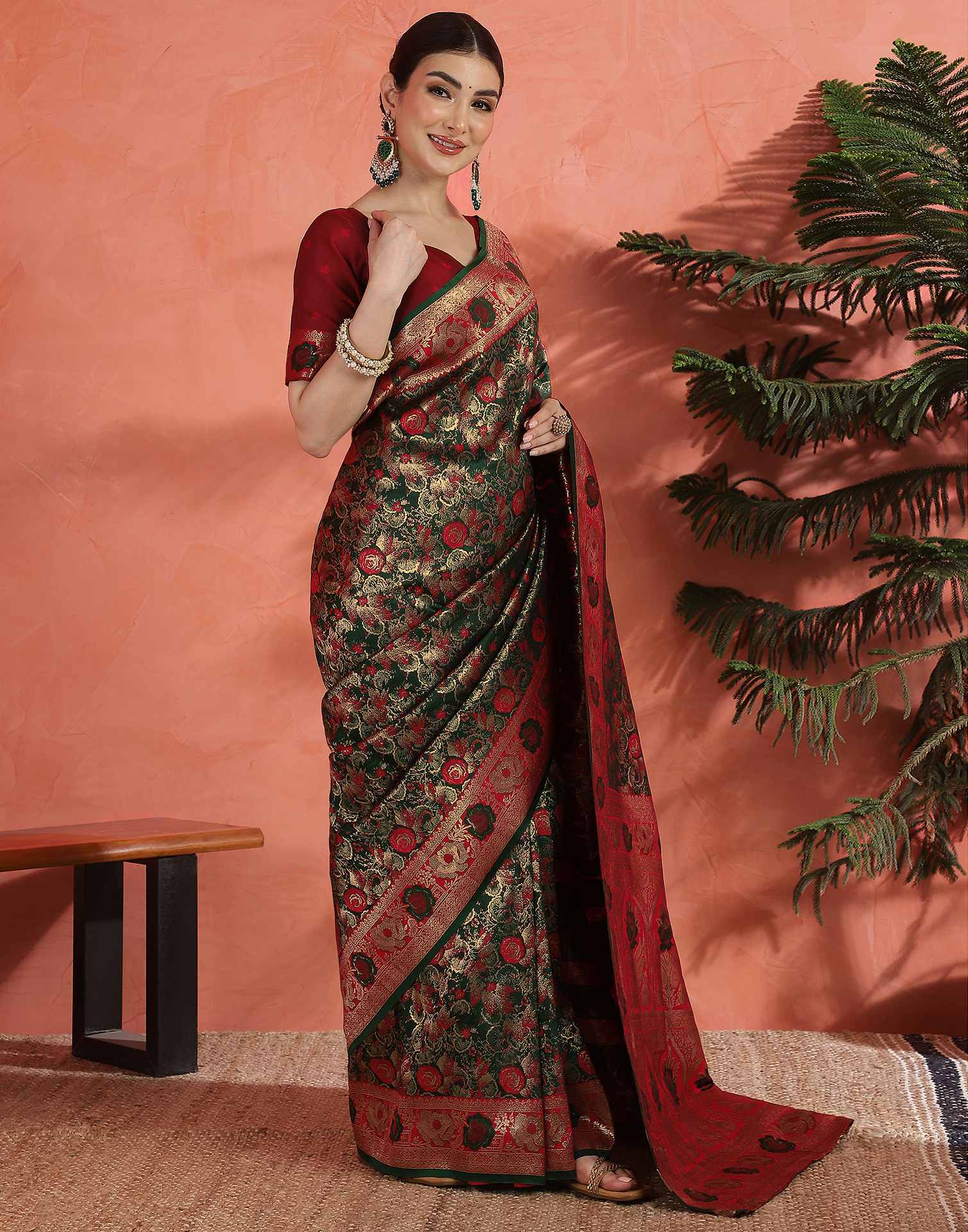 Dark Green Silk Woven Banarasi Saree - Image 5