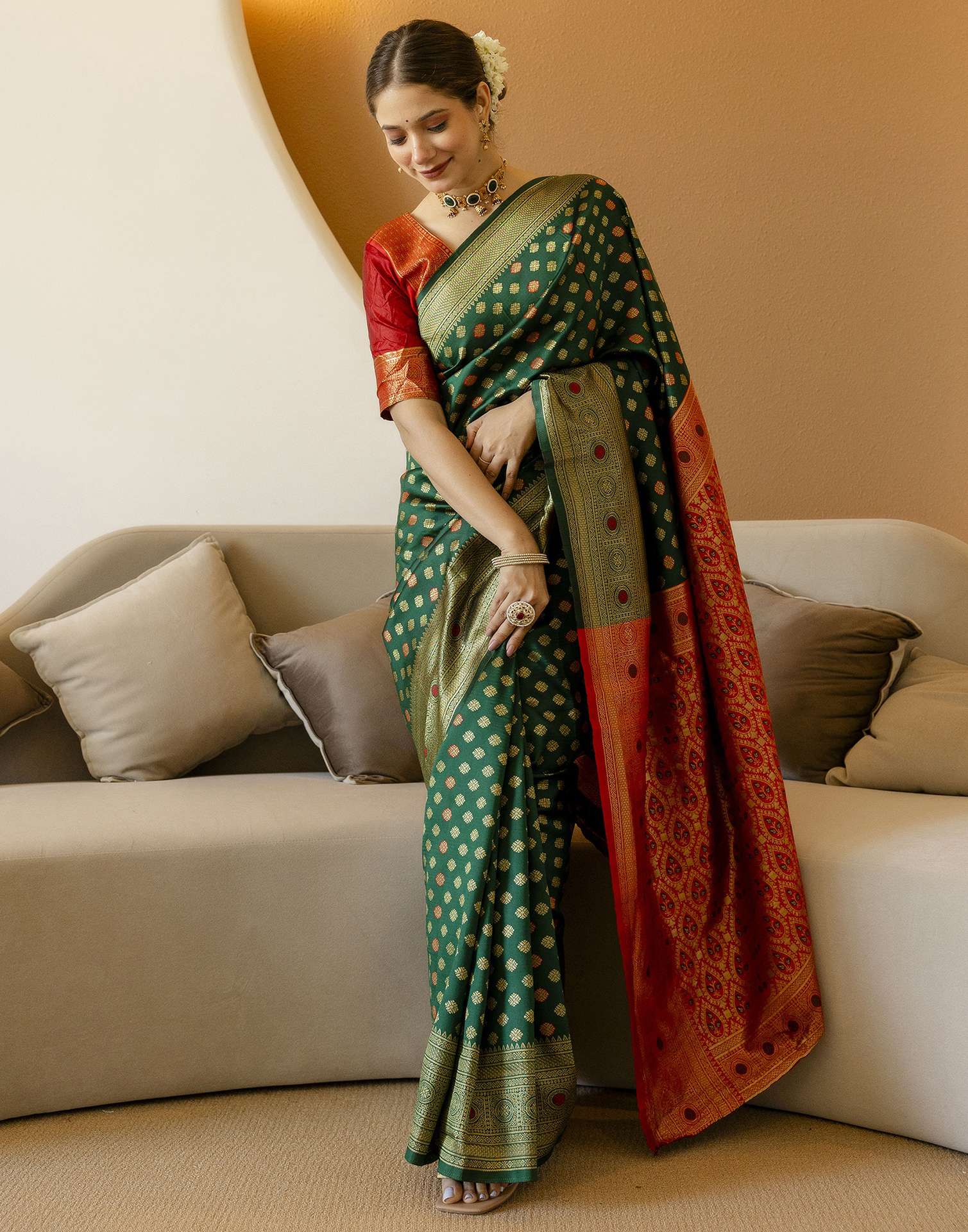 Dark Green Silk Woven Banarasi Saree - Image 6