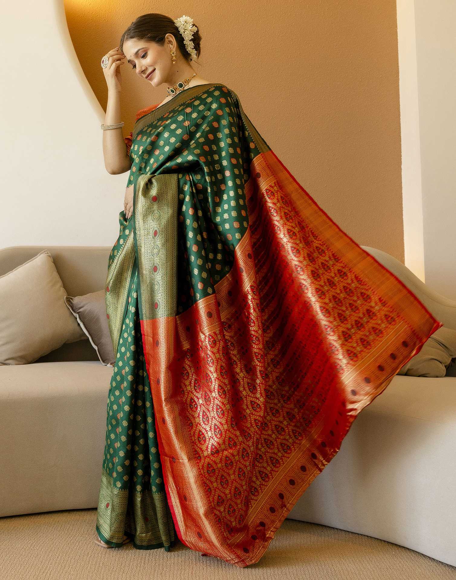 Dark Green Silk Woven Banarasi Saree - Image 7