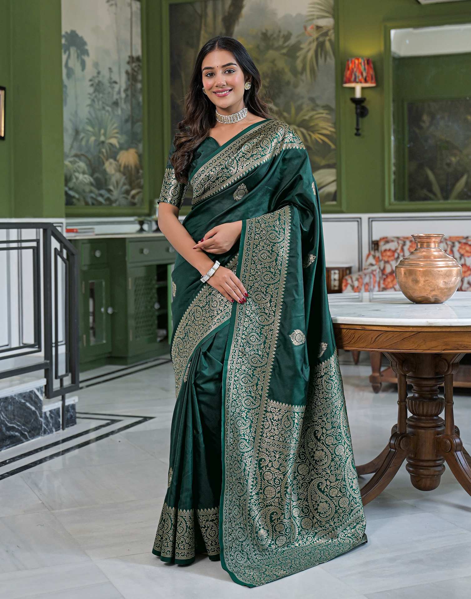 Dark Green Silk Woven Banarasi Saree - Image 5