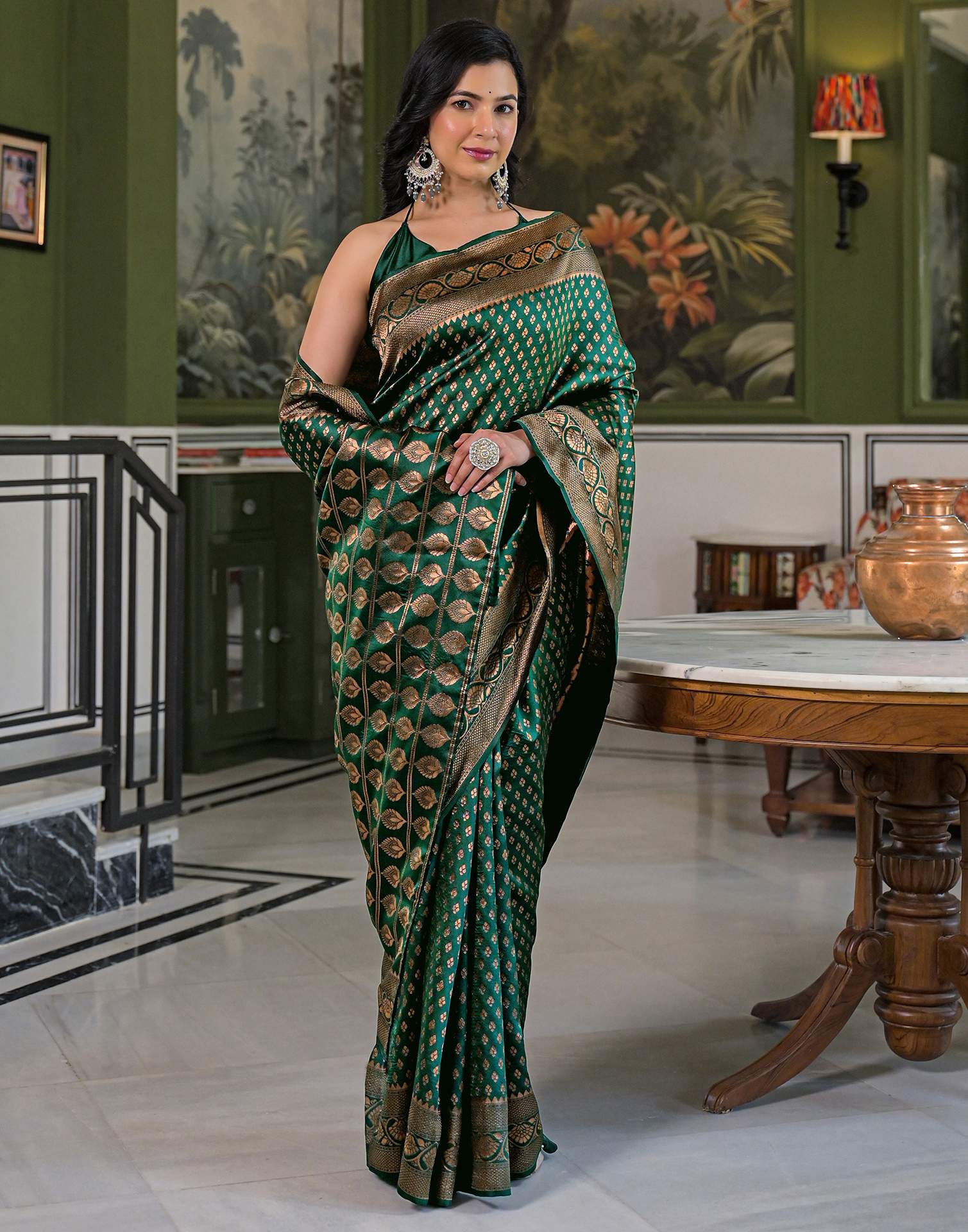 Dark Green Silk Woven Banarasi Saree - Image 5