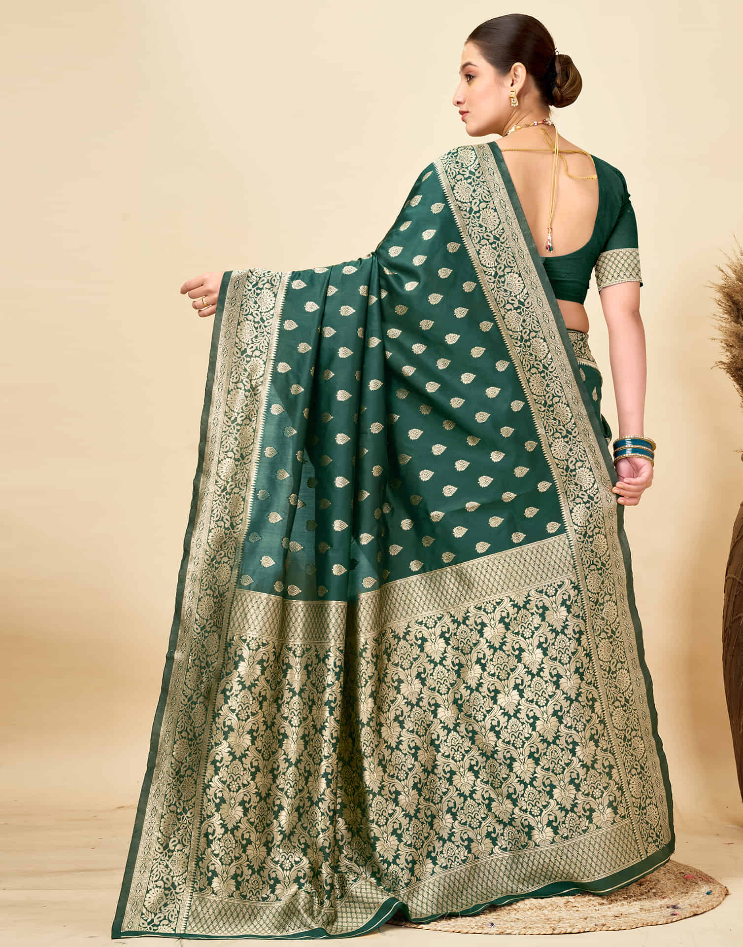 Dark Green Silk Woven Banarasi Saree - Image 6