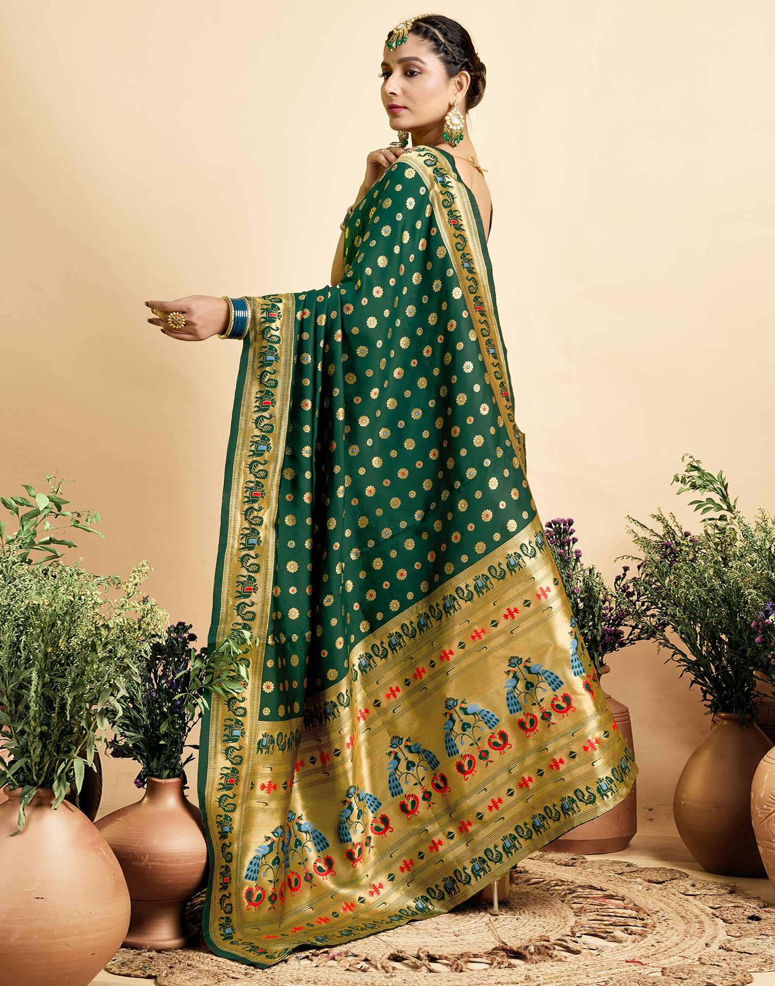 Dark Green Silk Woven Paithani Saree - Image 7