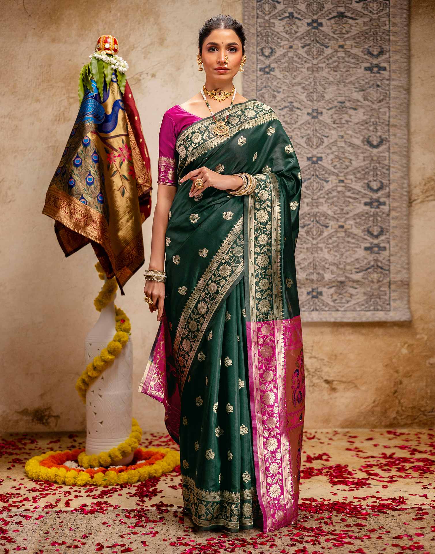 Dark Green Silk Woven Paithani Saree - Image 2