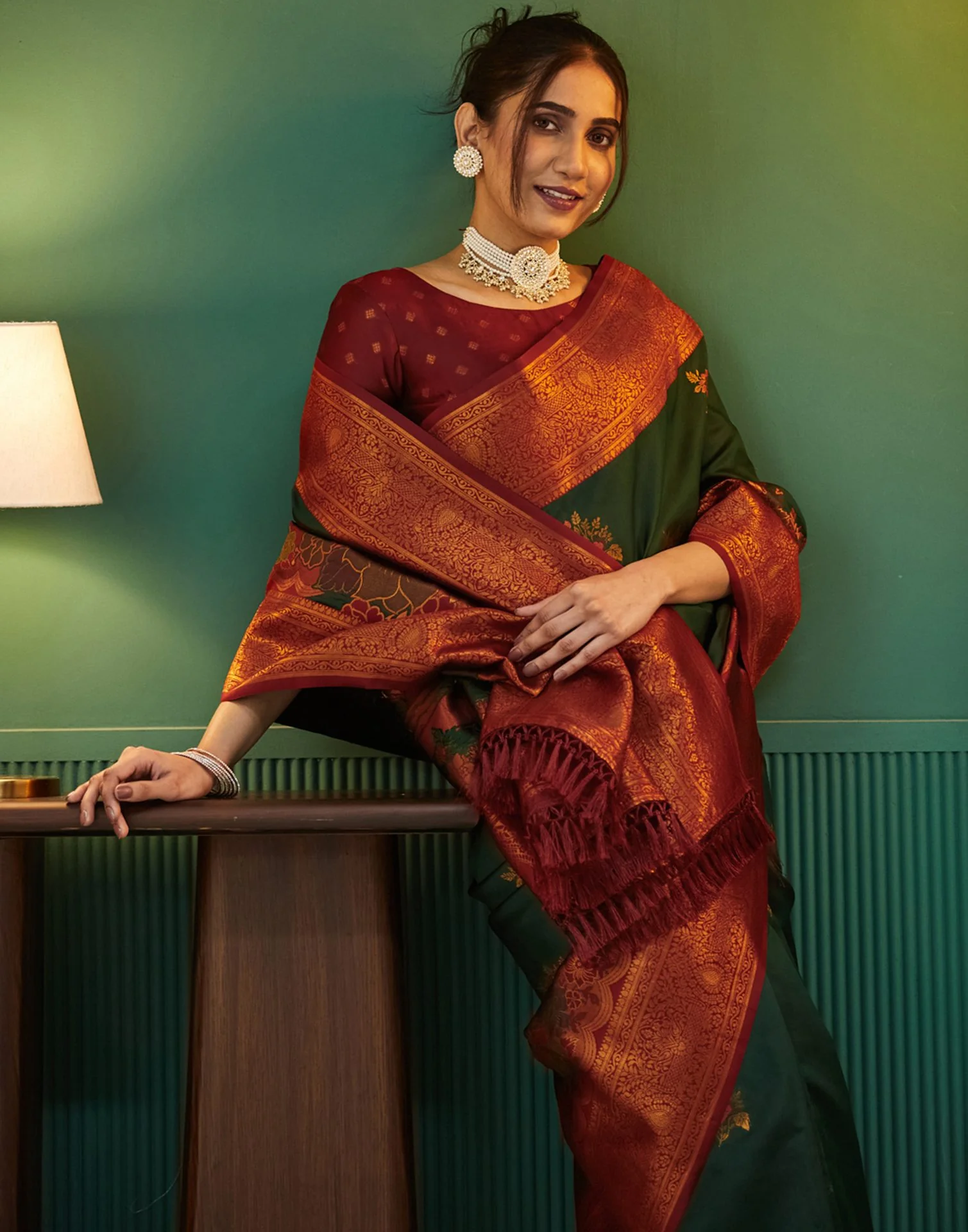 Dark Green Silk Woven Saree - Image 2