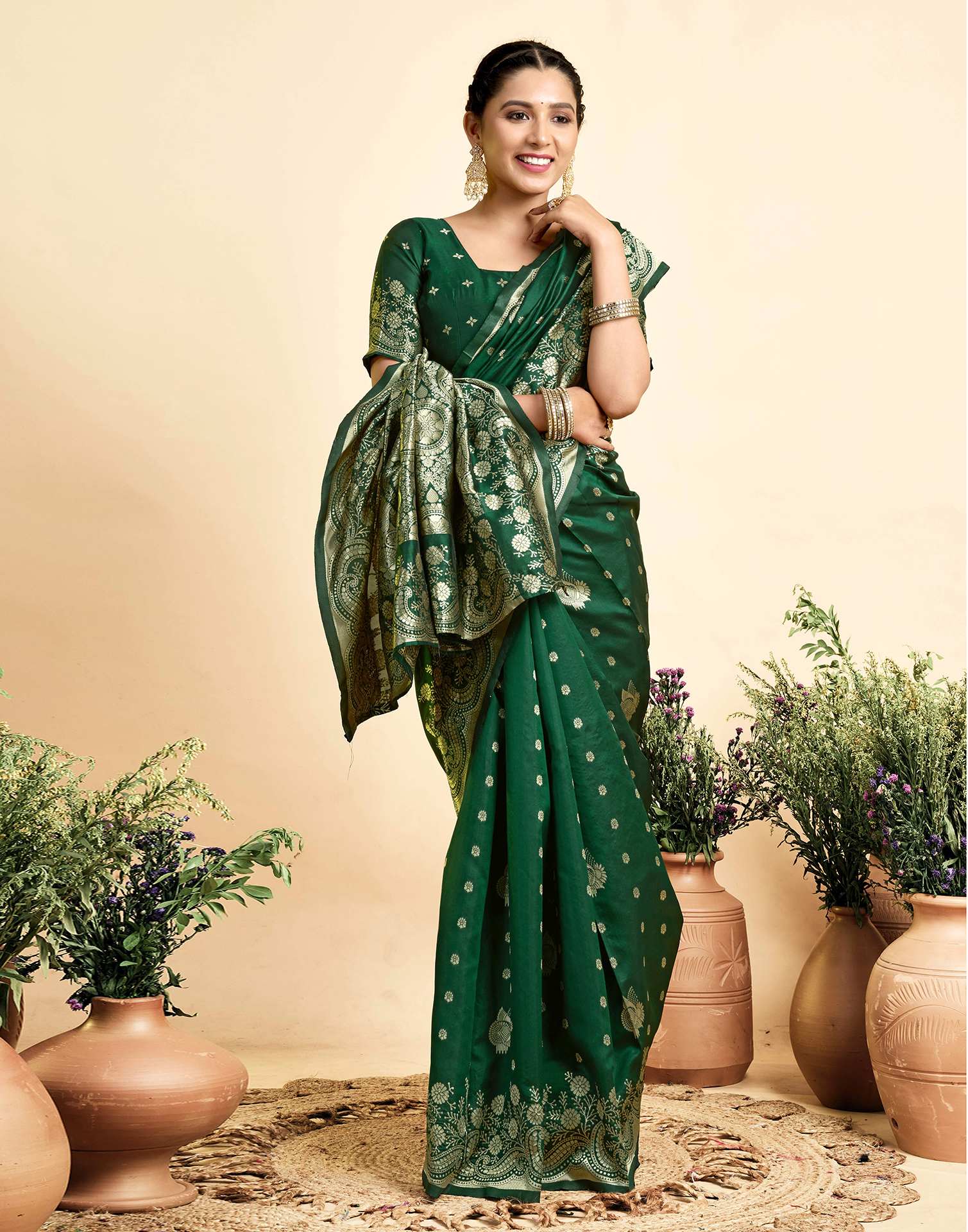 Dark Green Silk Woven Banarasi Saree - Image 5