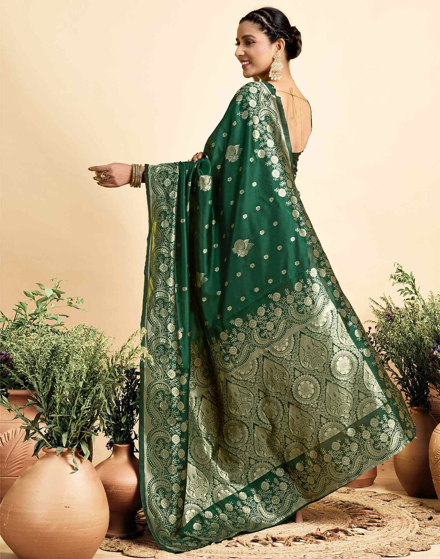 Dark Green Silk Woven Banarasi Saree - Image 6