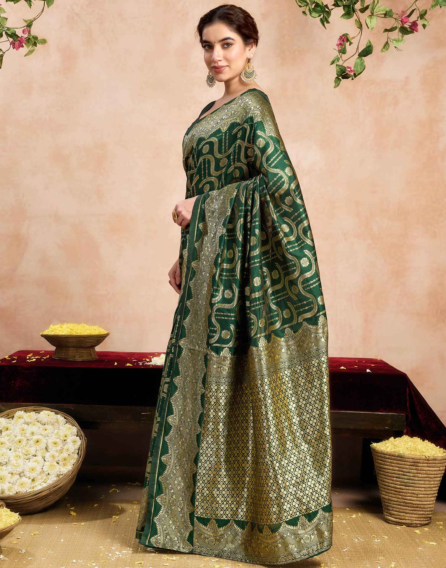Dark Green Silk Woven Banarasi Saree - Image 4