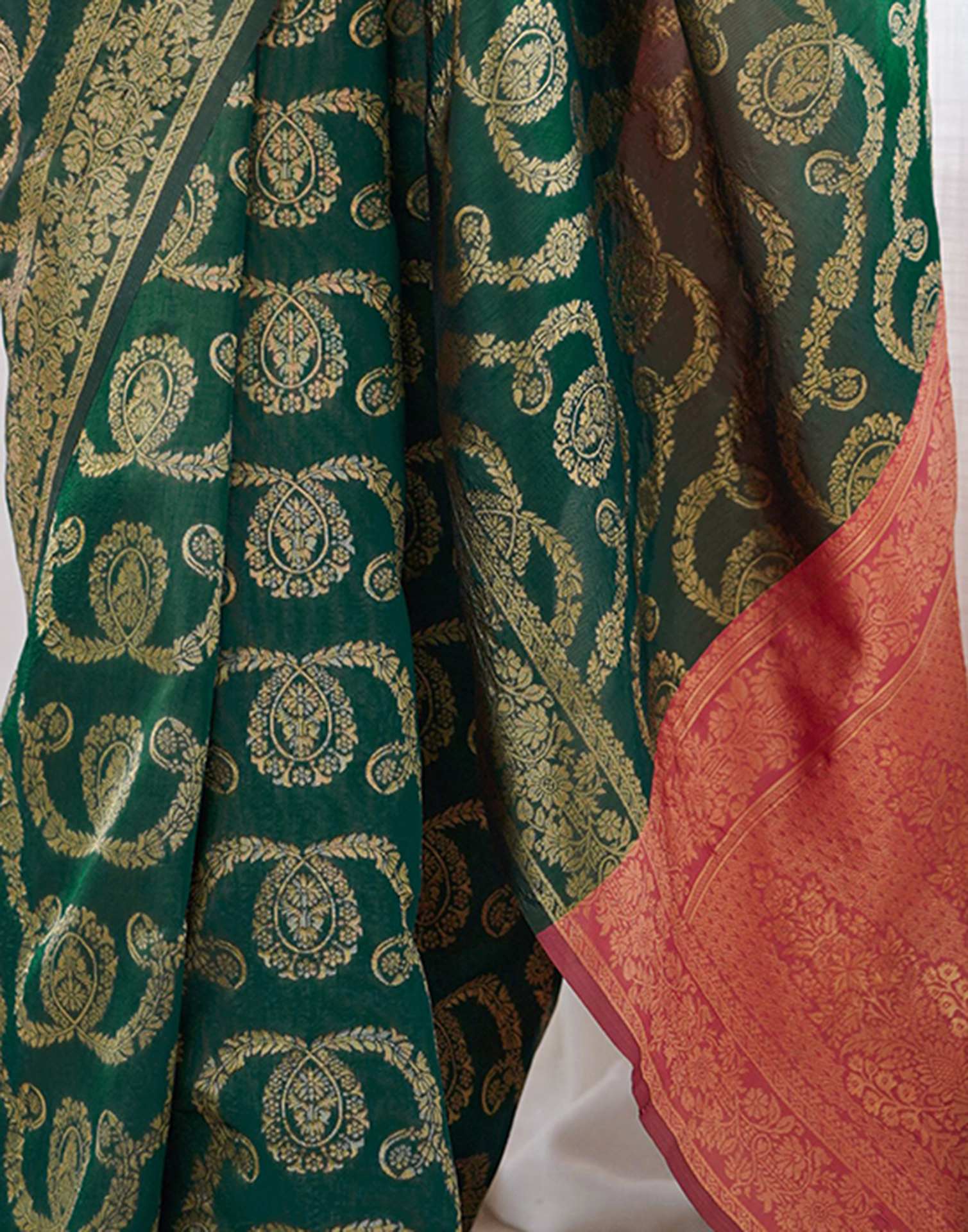 Dark Green Silk Woven Saree - Image 10