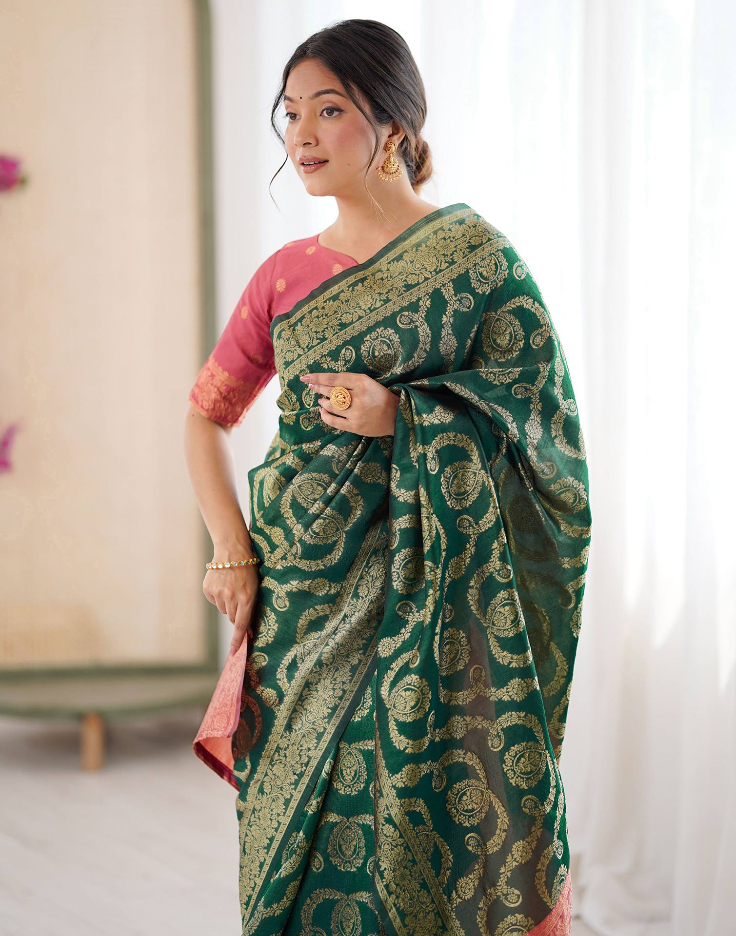 Dark Green Silk Woven Saree - Image 4