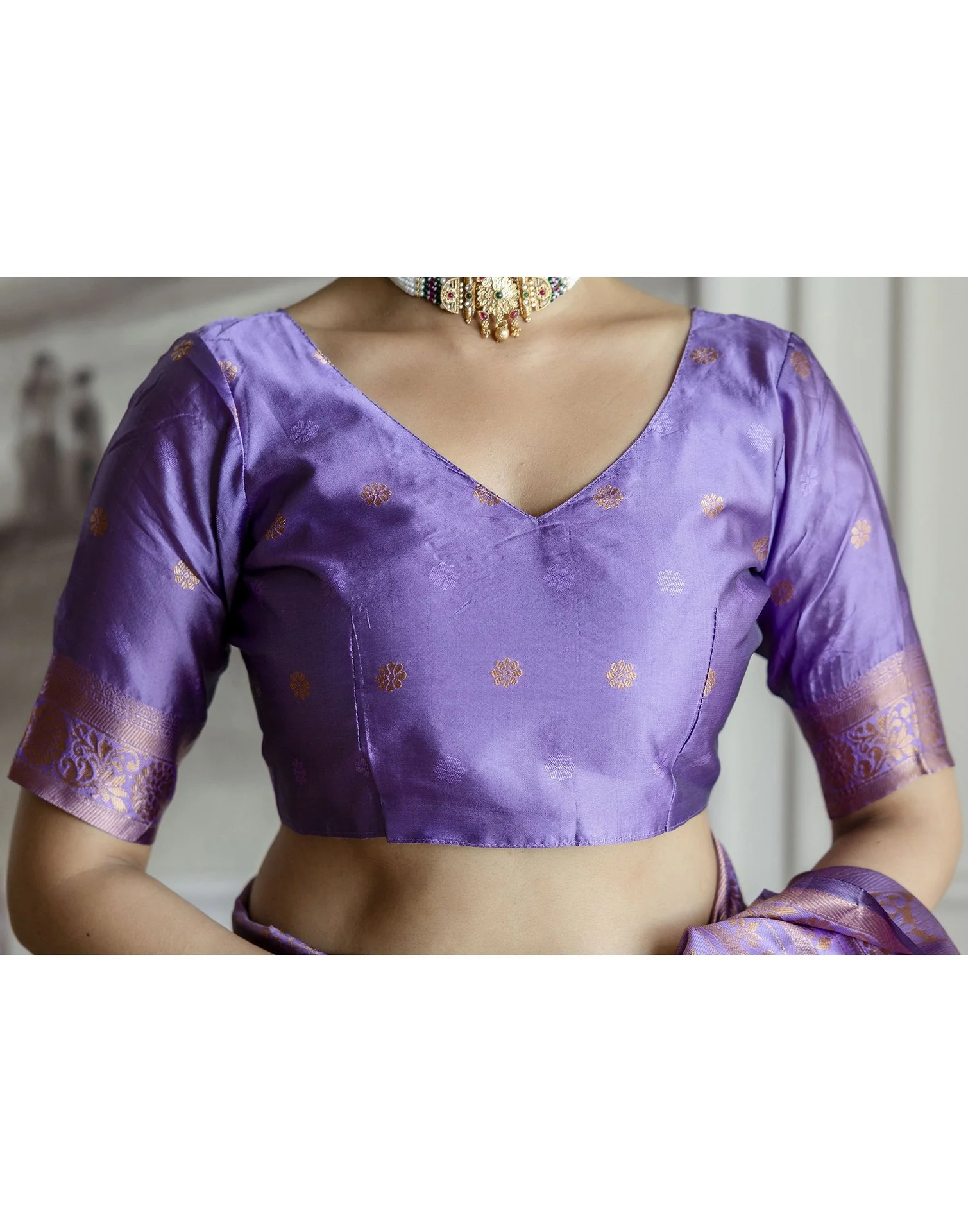 Dark Lavender Silk Woven Banarasi Saree - Image 9