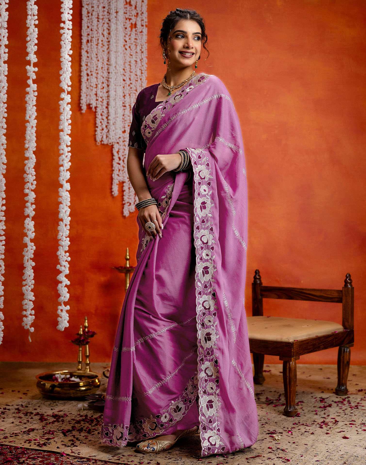 Dark Mauve Shimmer Embroidery Saree - Image 4
