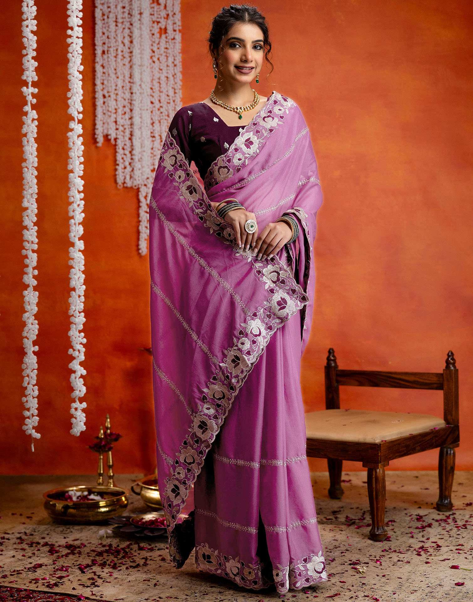 Dark Mauve Shimmer Embroidery Saree - Image 5