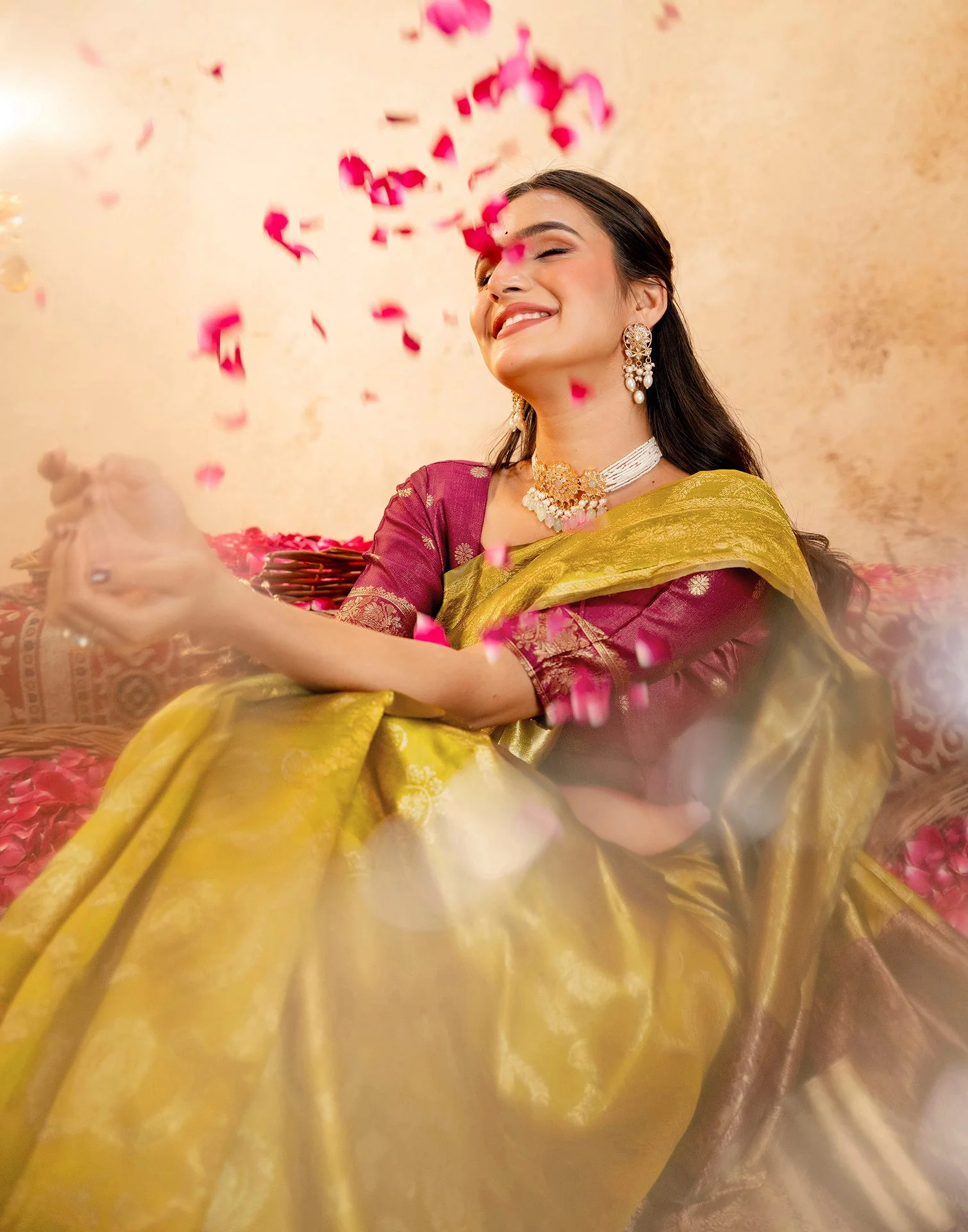 Dark Mustard Silk Woven Banarasi Saree - Image 4