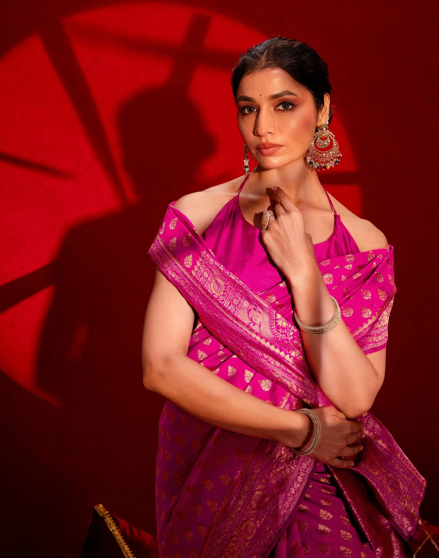 Dark Pink Silk Woven Banarasi Saree - Image 2