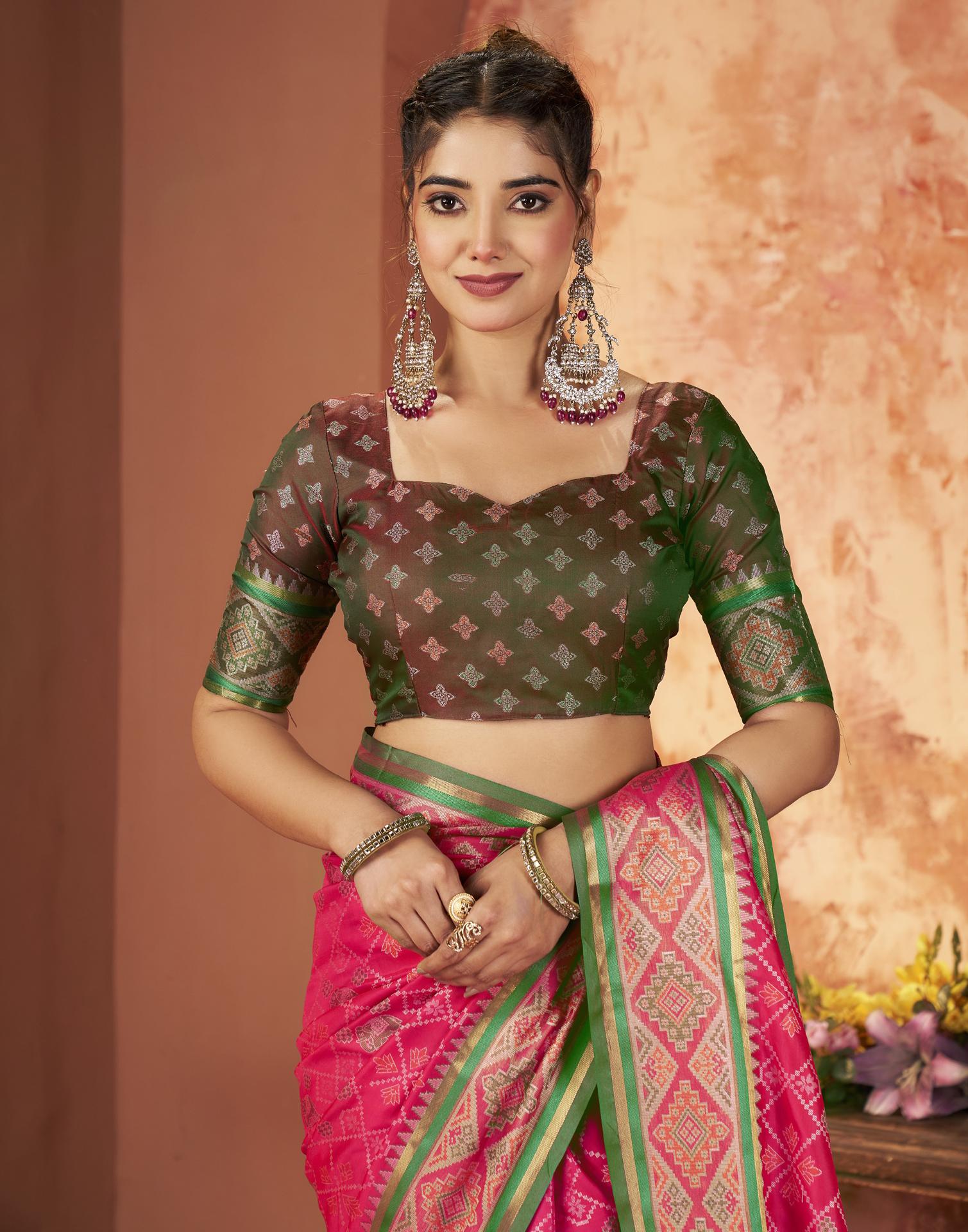 Dark Pink Silk Woven Patola Saree - Image 8