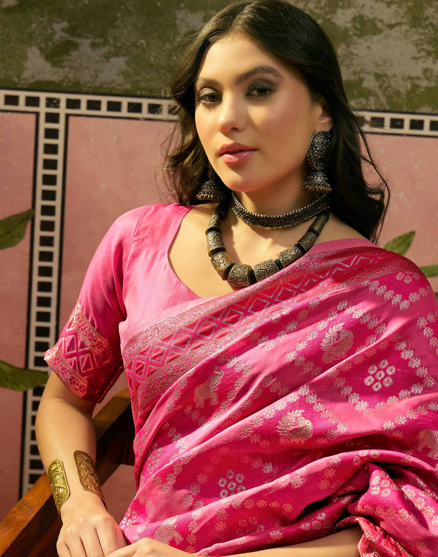 Dark Pink Silk Woven Patola Saree - Image 2