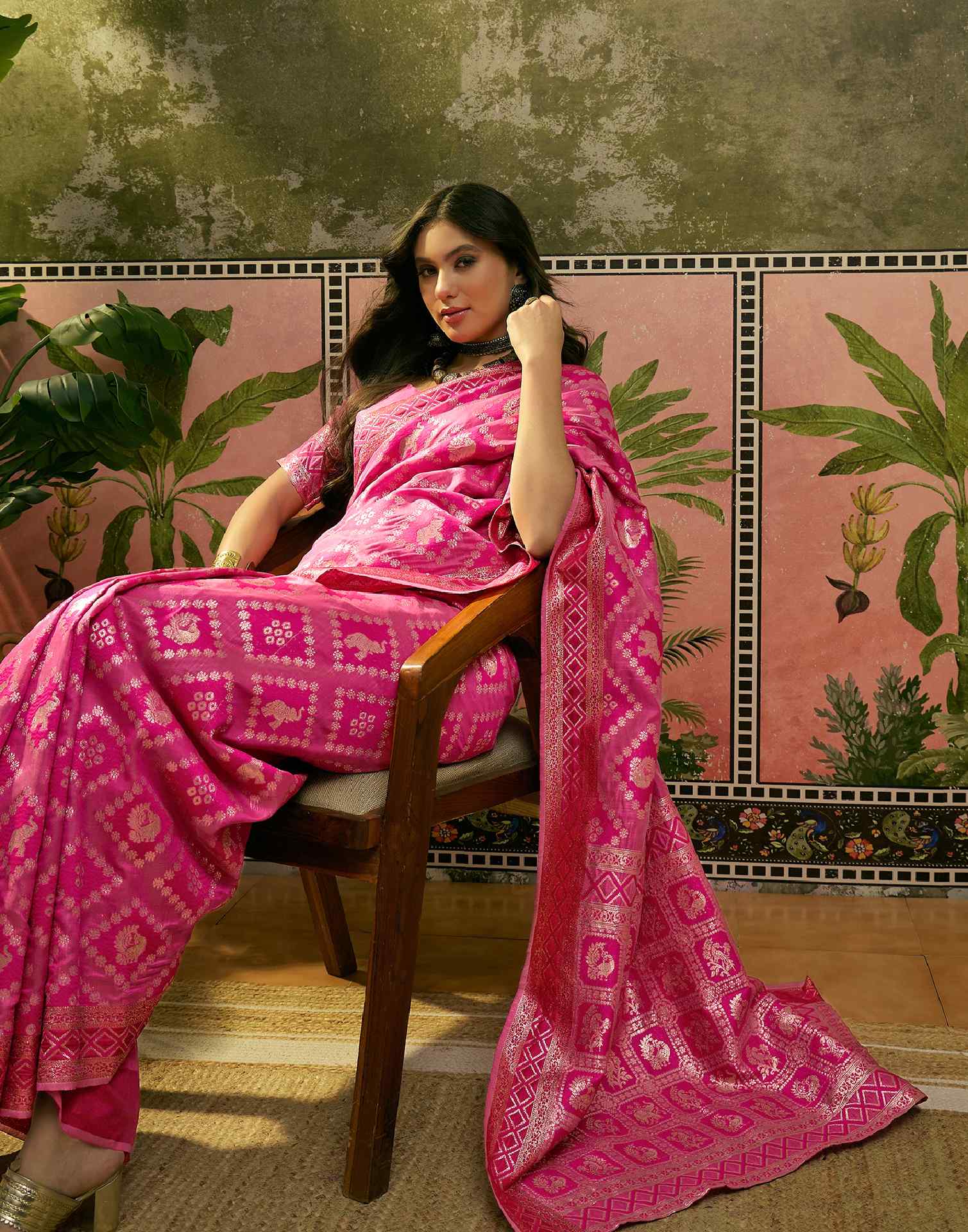 Dark Pink Silk Woven Patola Saree - Image 7