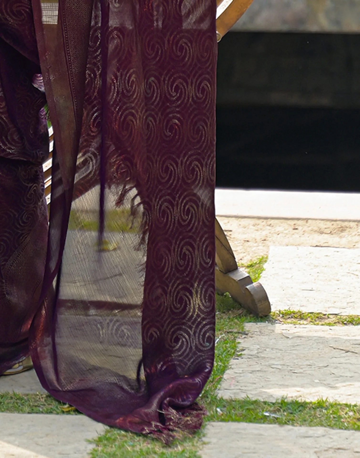 Dark Purple Chiffon Foil Printed Saree - Image 9