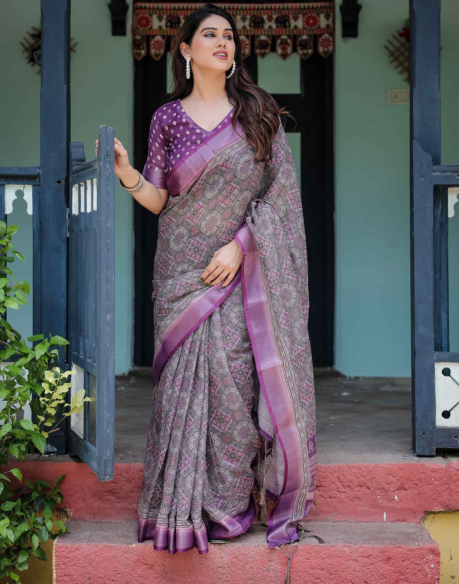 Dark Purple Linen Printed Saree - Image 5