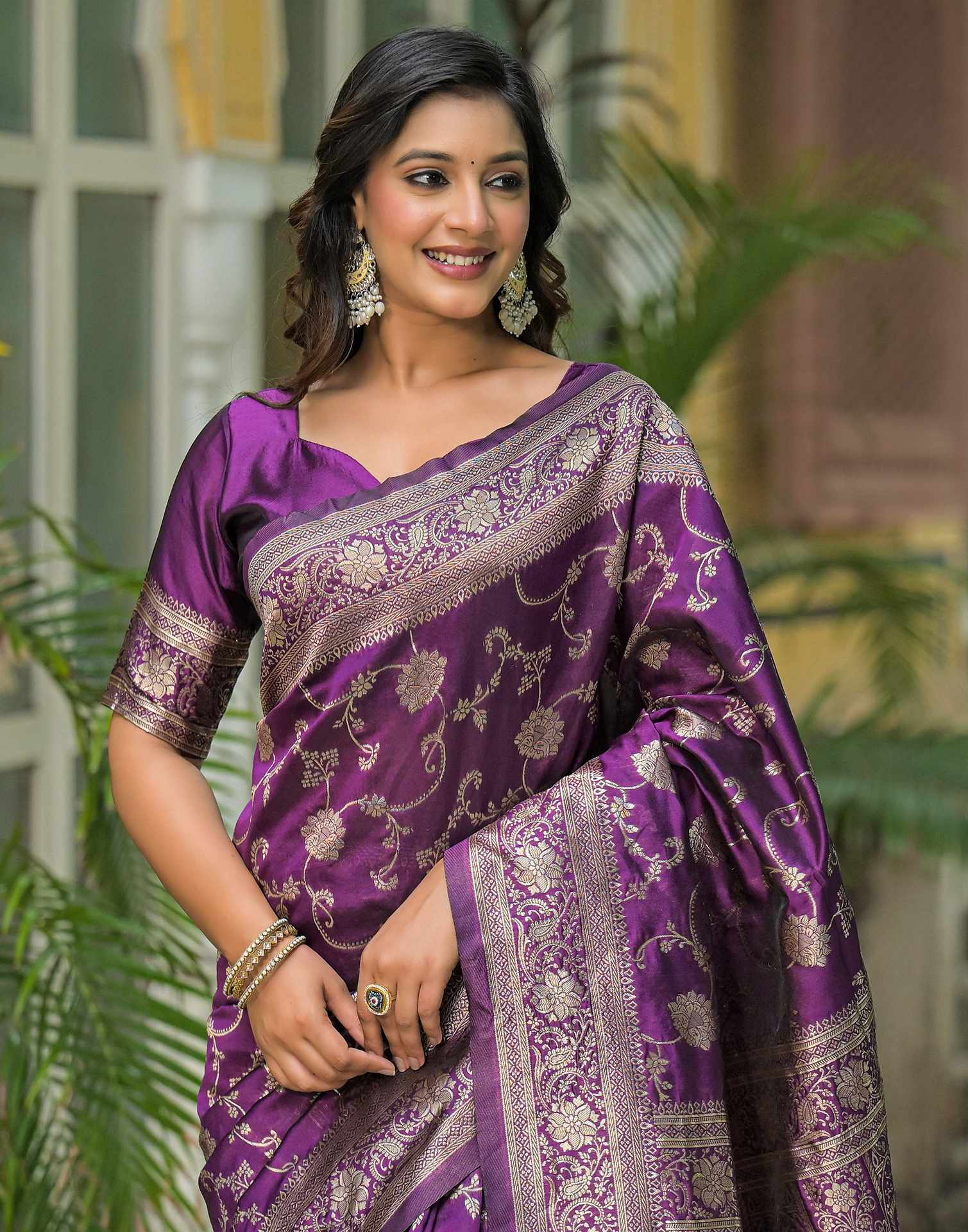 Dark Purple Silk Woven Banarasi Saree - Image 4