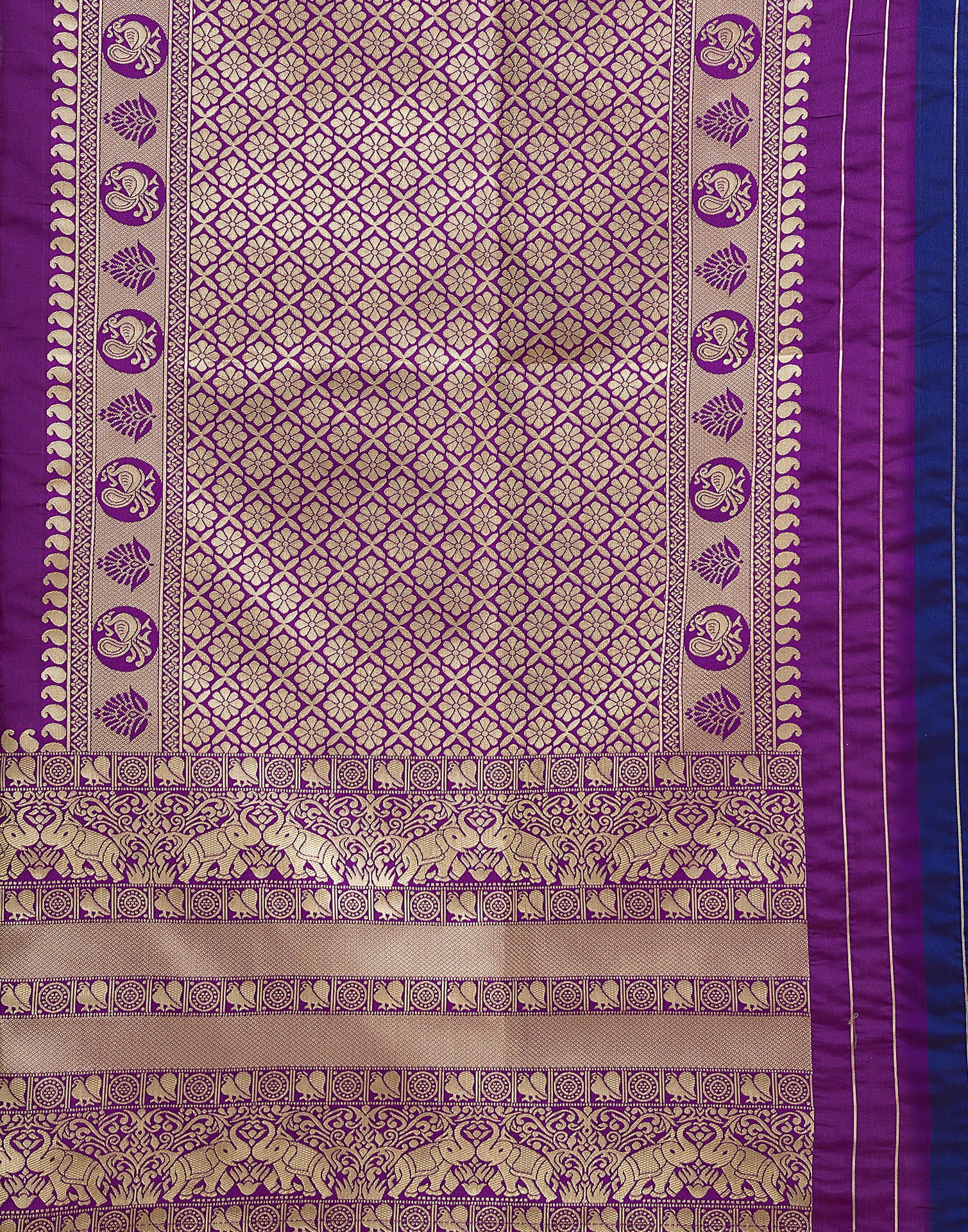 Purple Silk Blend Woven Kanjivaram Saree - Image 10