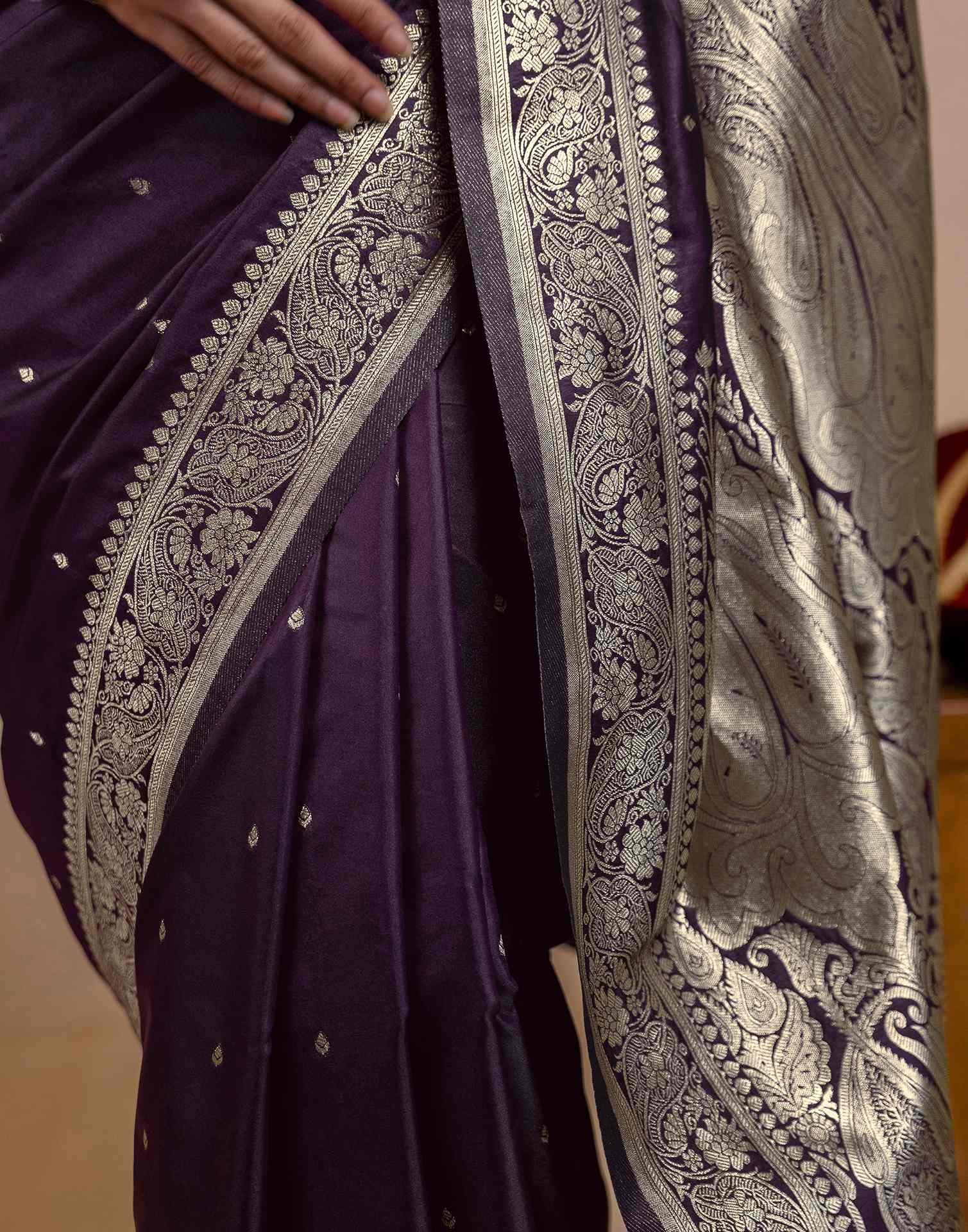 Dark Purple Silk Woven Banarasi Saree - Image 13