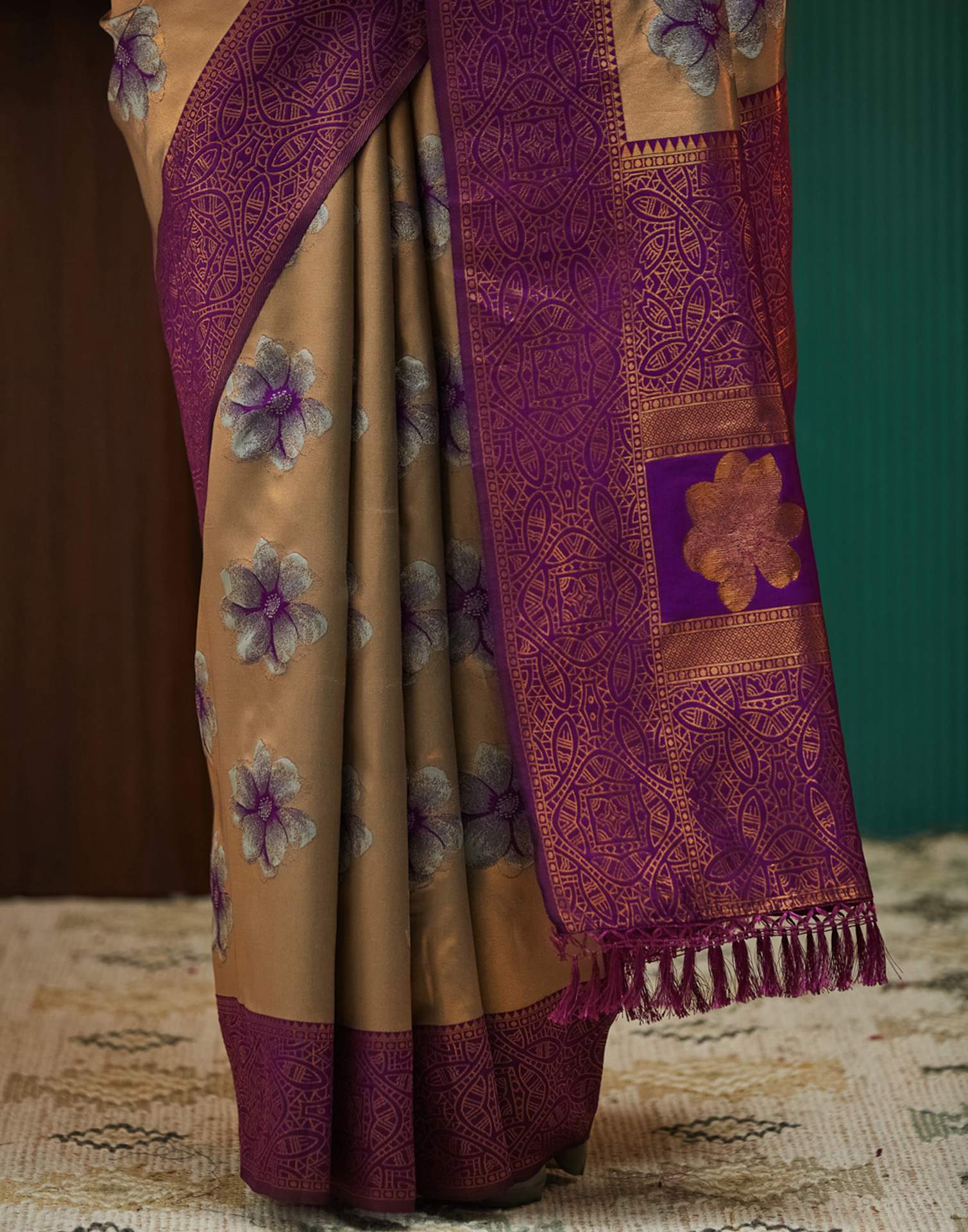 Dark Purple Silk Woven Banarasi Saree - Image 7