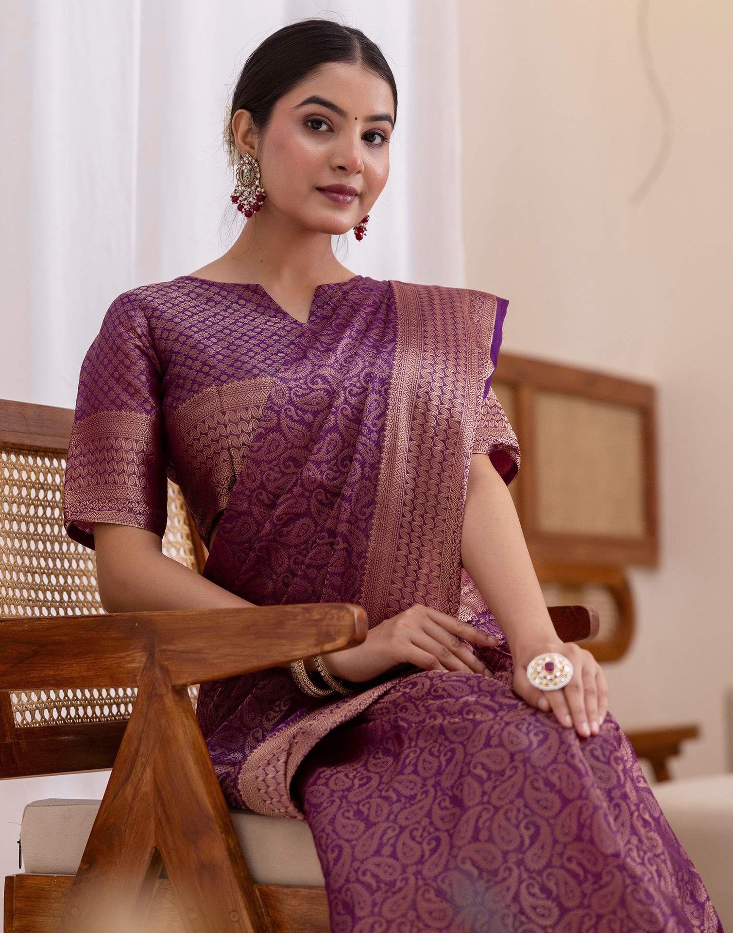 Dark Purple Silk Woven Kanjivaram Saree - Image 2