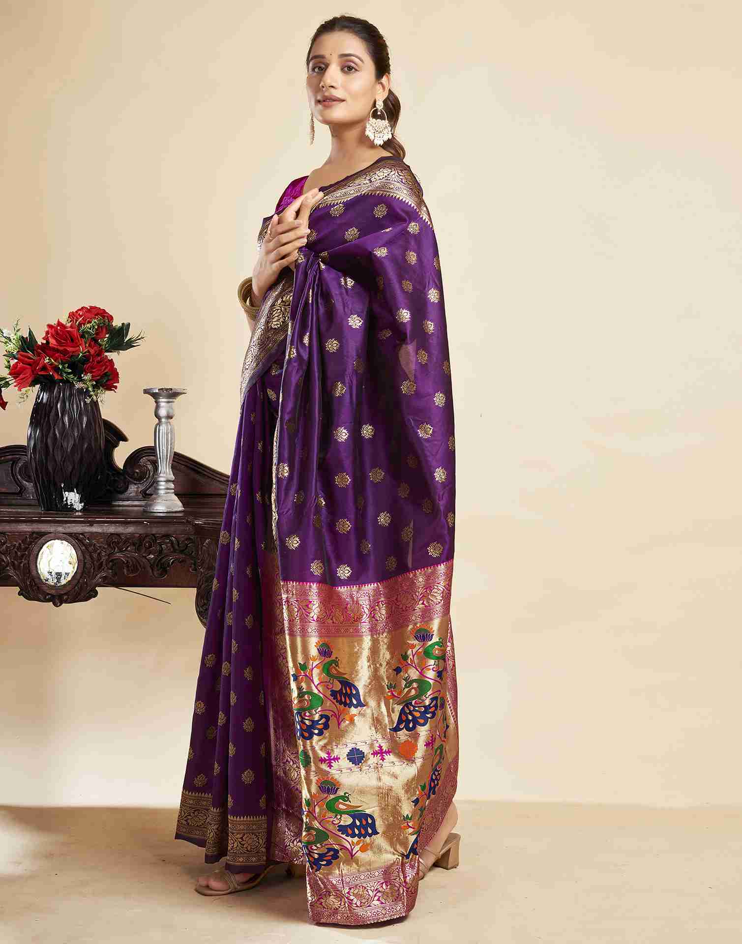 Dark Purple Silk Woven Paithani Saree - Image 4