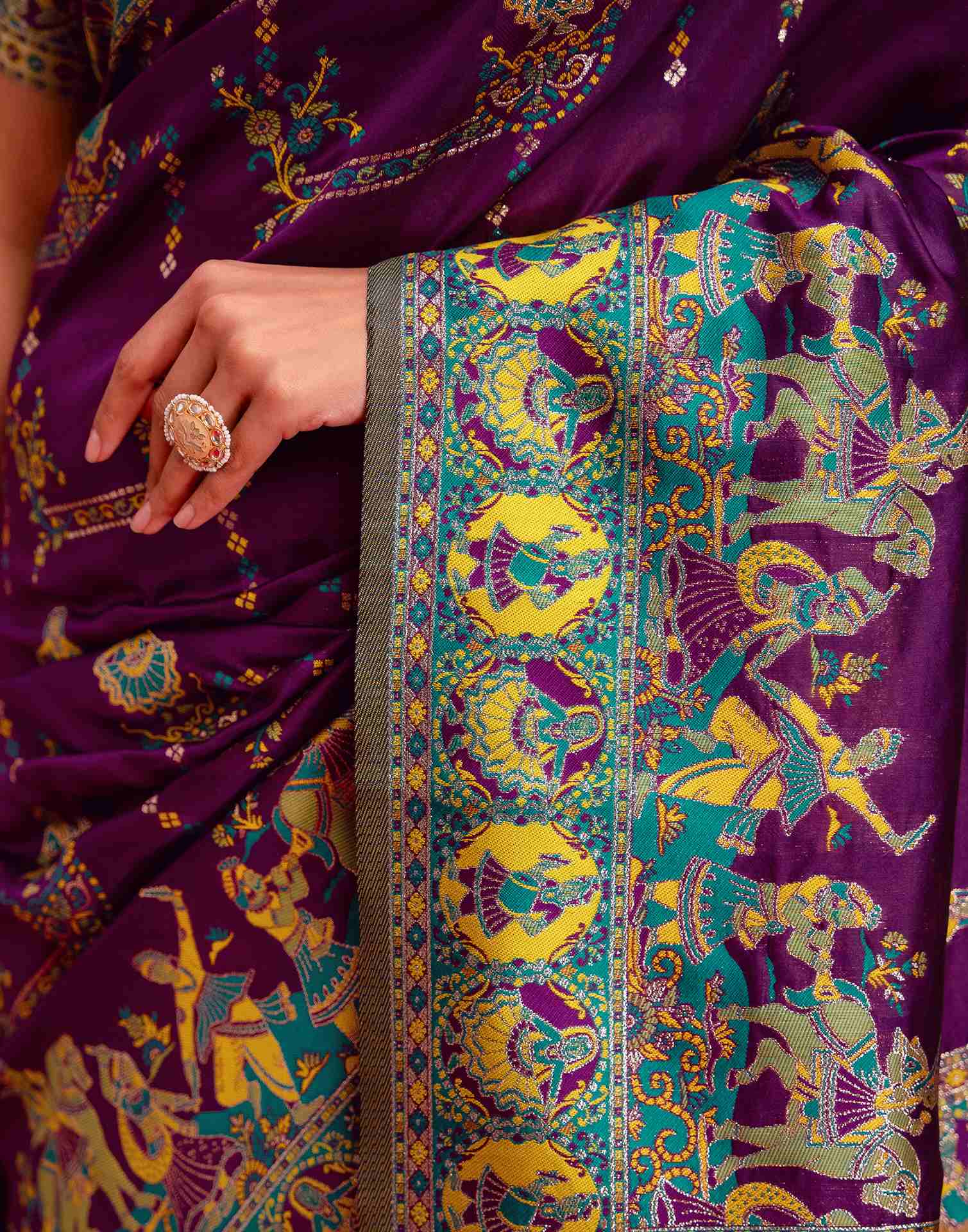 Dark Purple Silk Woven Paithani Saree - Image 9