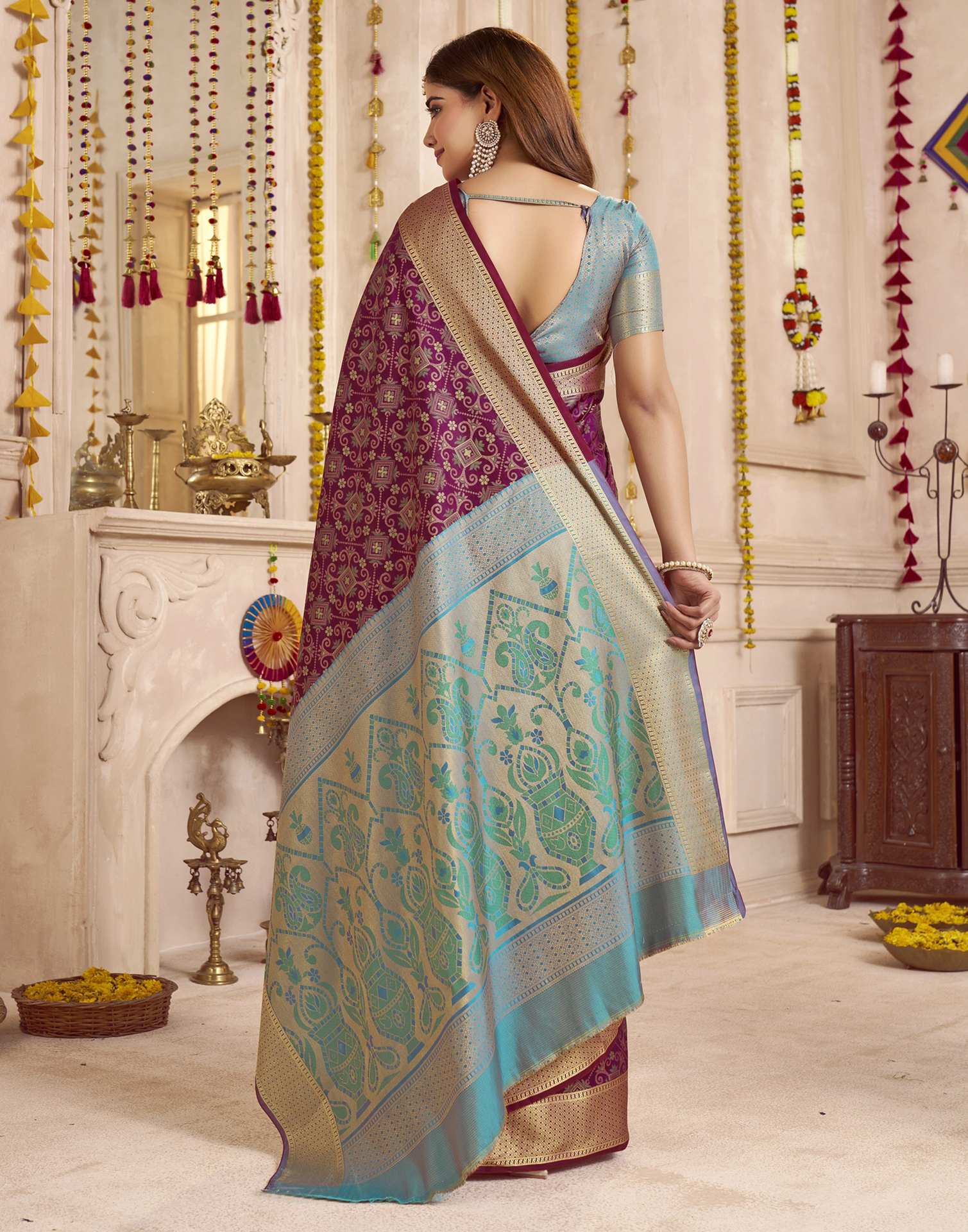 Dark Purple Silk Woven Patola Saree - Image 6