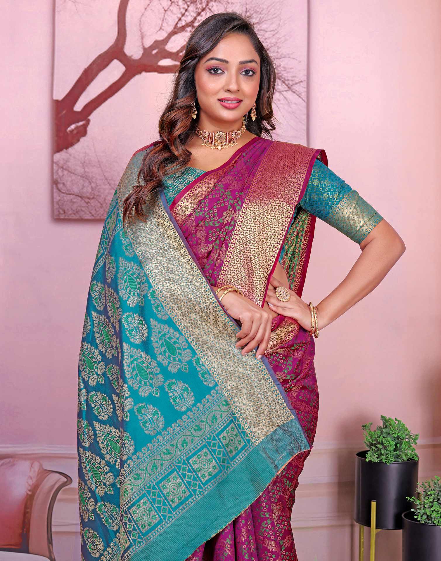 Dark Purple Silk Woven Patola Saree - Image 2