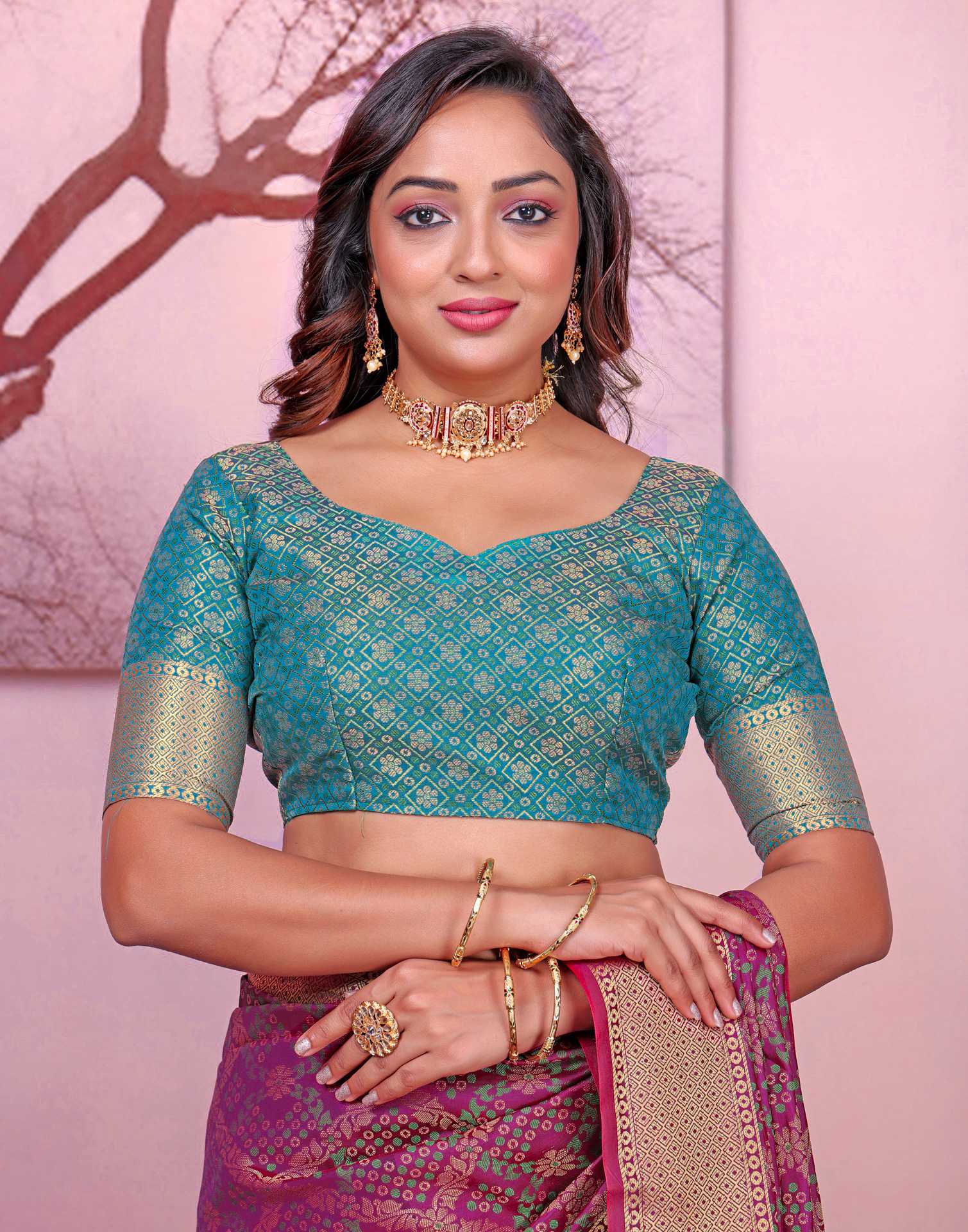 Dark Purple Silk Woven Patola Saree - Image 8