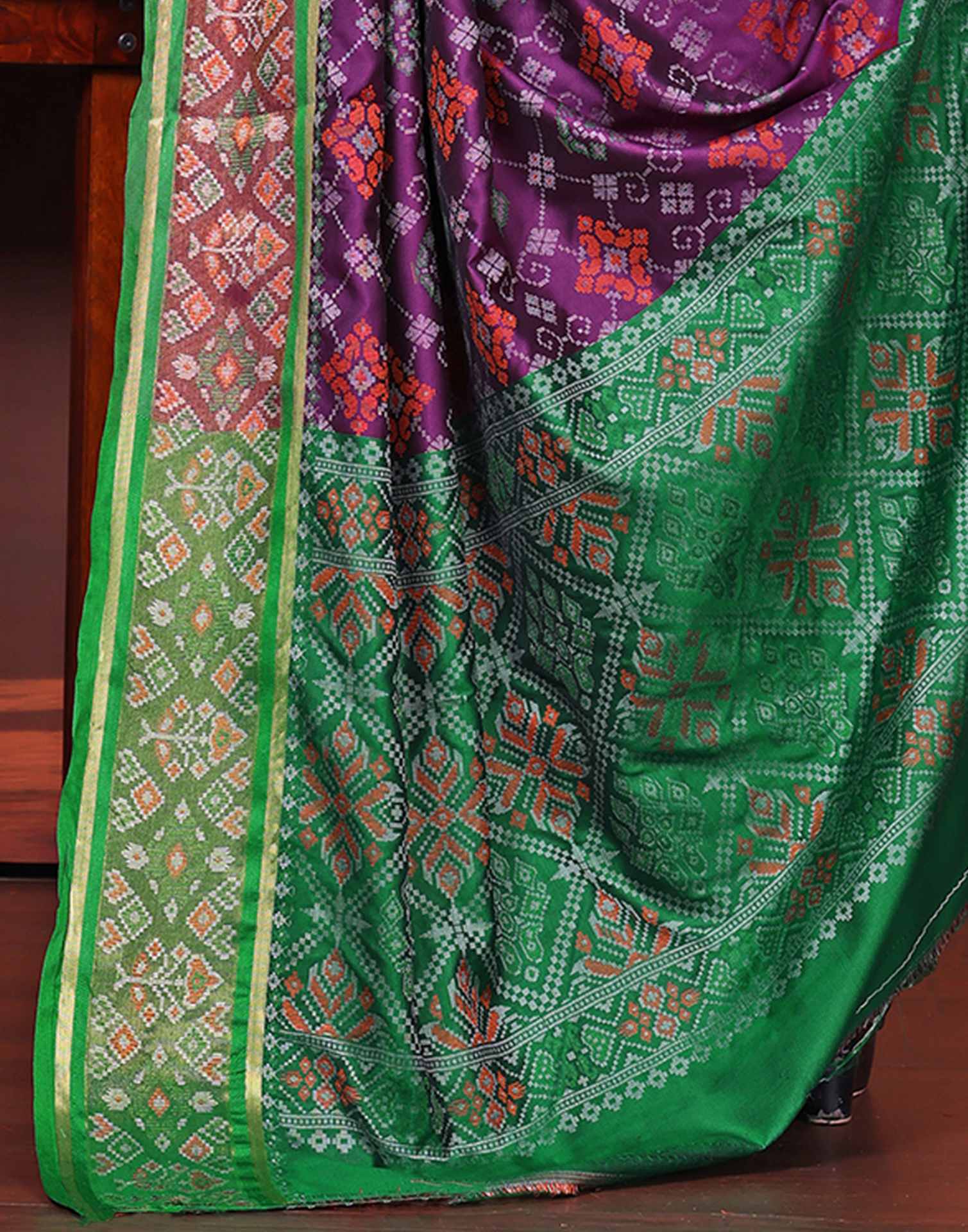 Dark Purple Silk Woven Patola Saree - Image 7