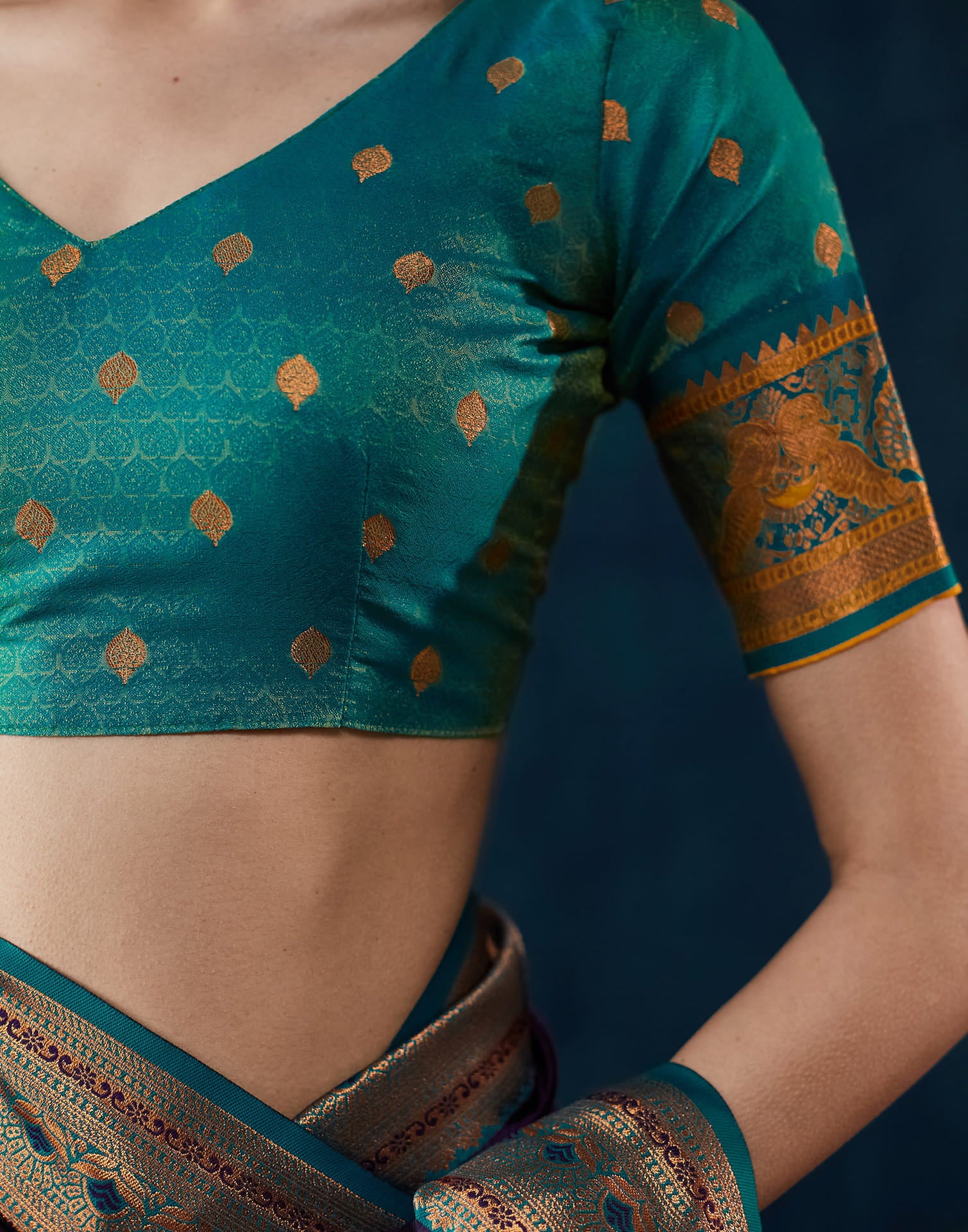 Wine Silk Woven Banarasi Saree - Image 9