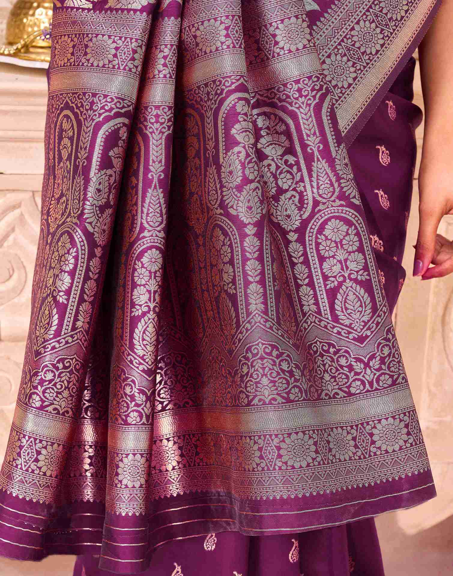 Dark Purple Silk Woven Saree - Image 7
