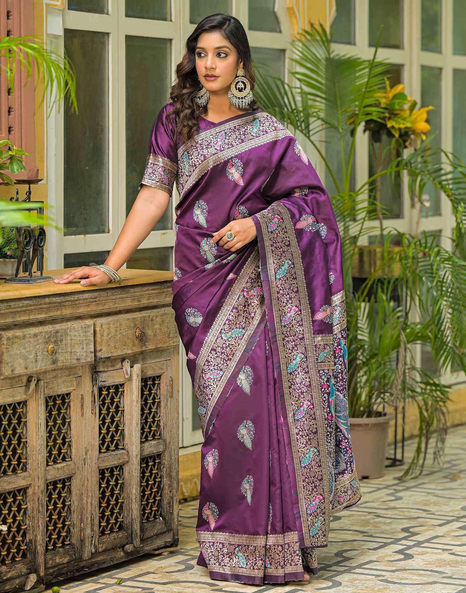 Dark Purple Silk Woven Banarasi Saree - Image 5