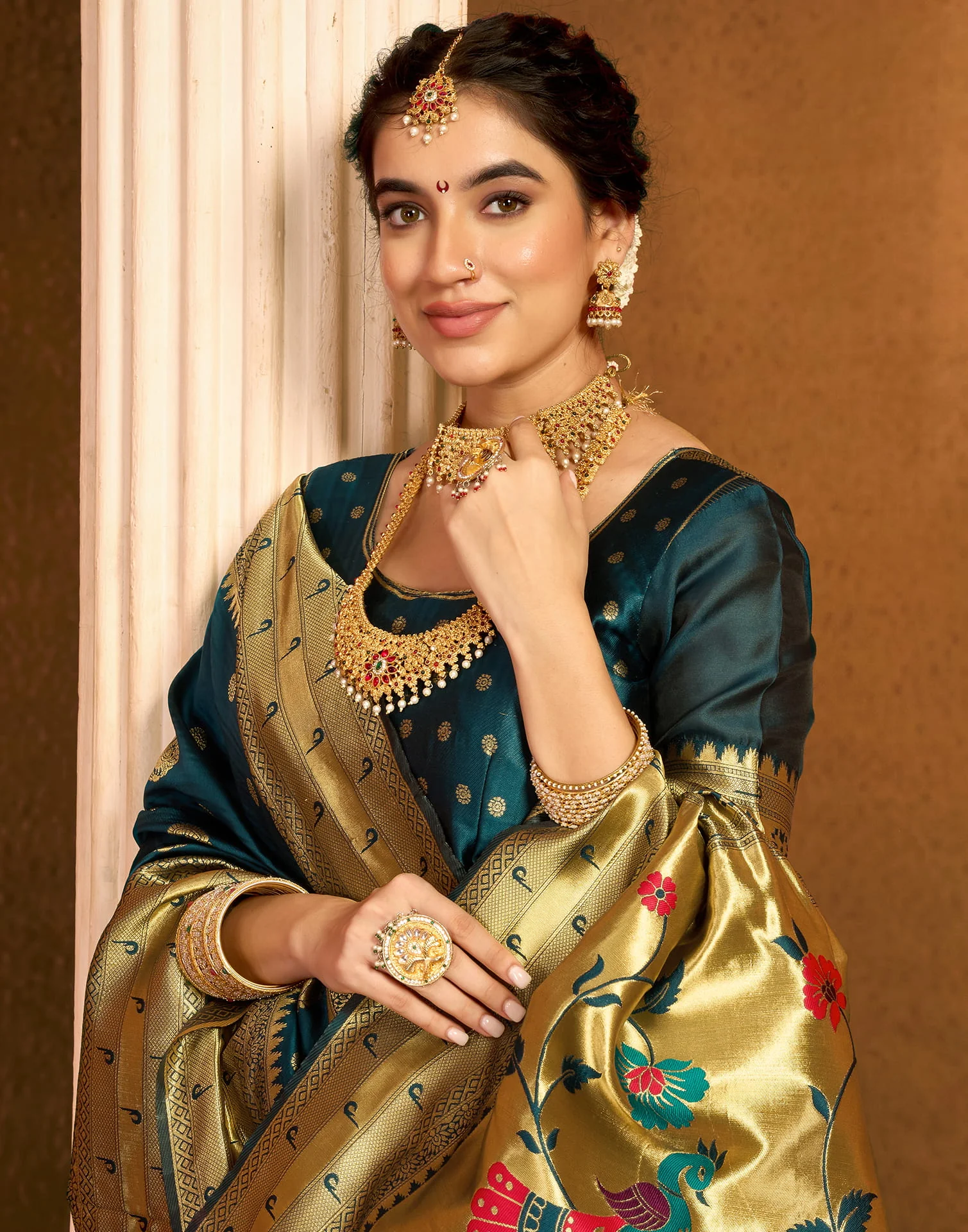 Green Silk Woven Paithani Saree - Image 2
