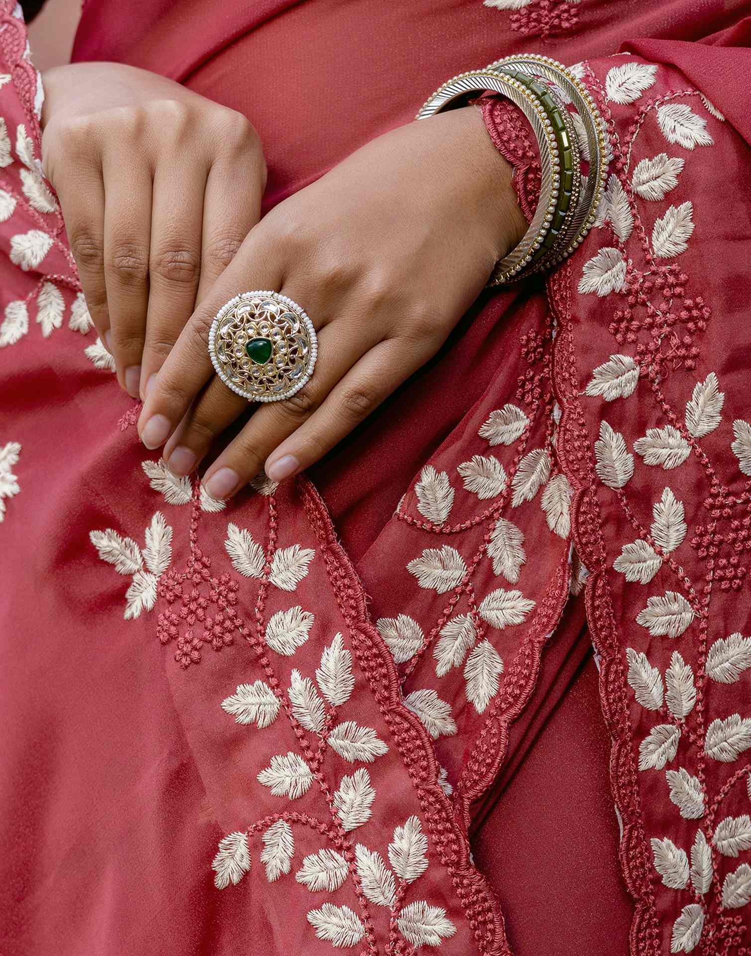 Dark Rose Pink Shimmer Embroidery Saree - Image 11