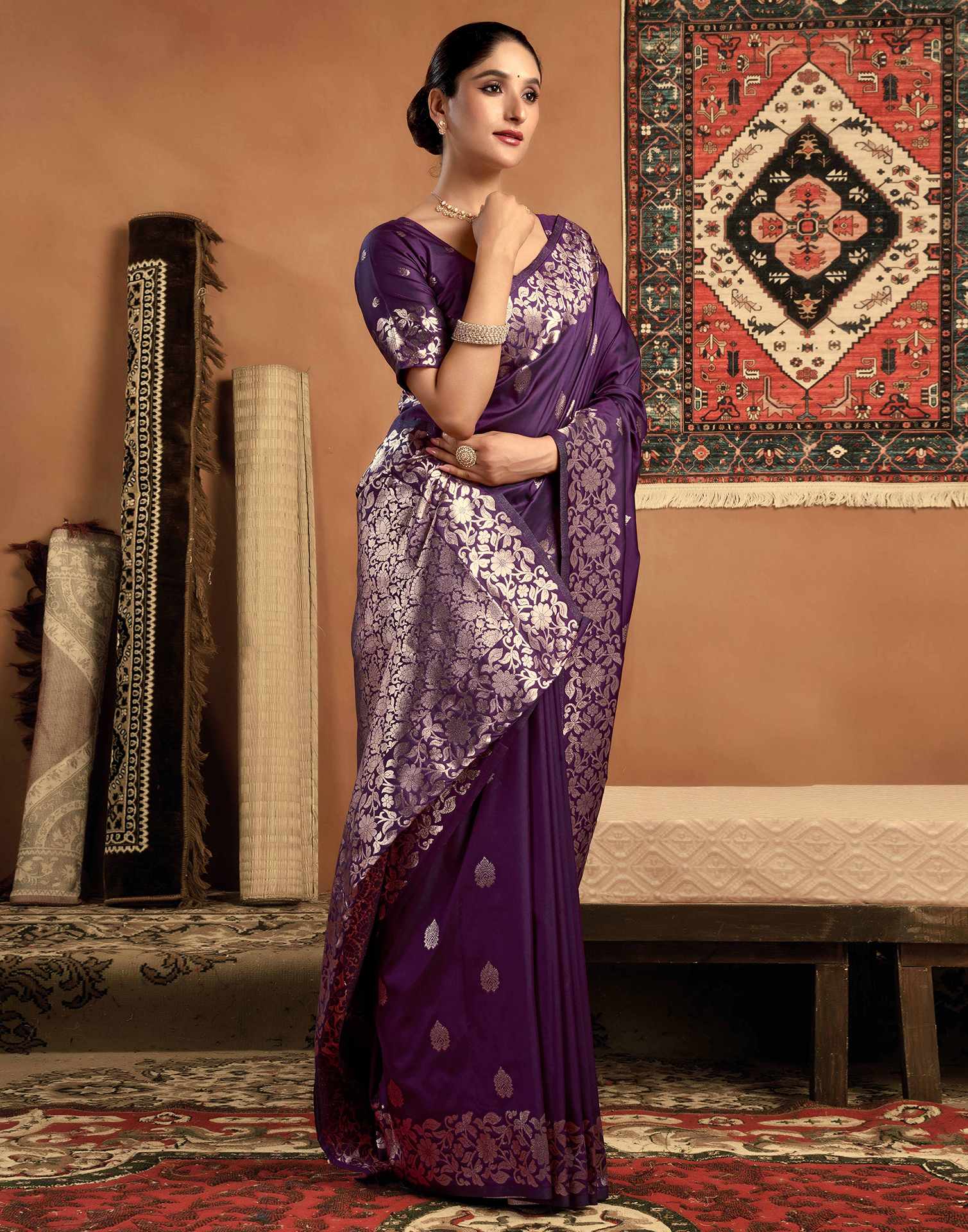 Dark Violet Silk Woven Banarasi Saree - Image 5