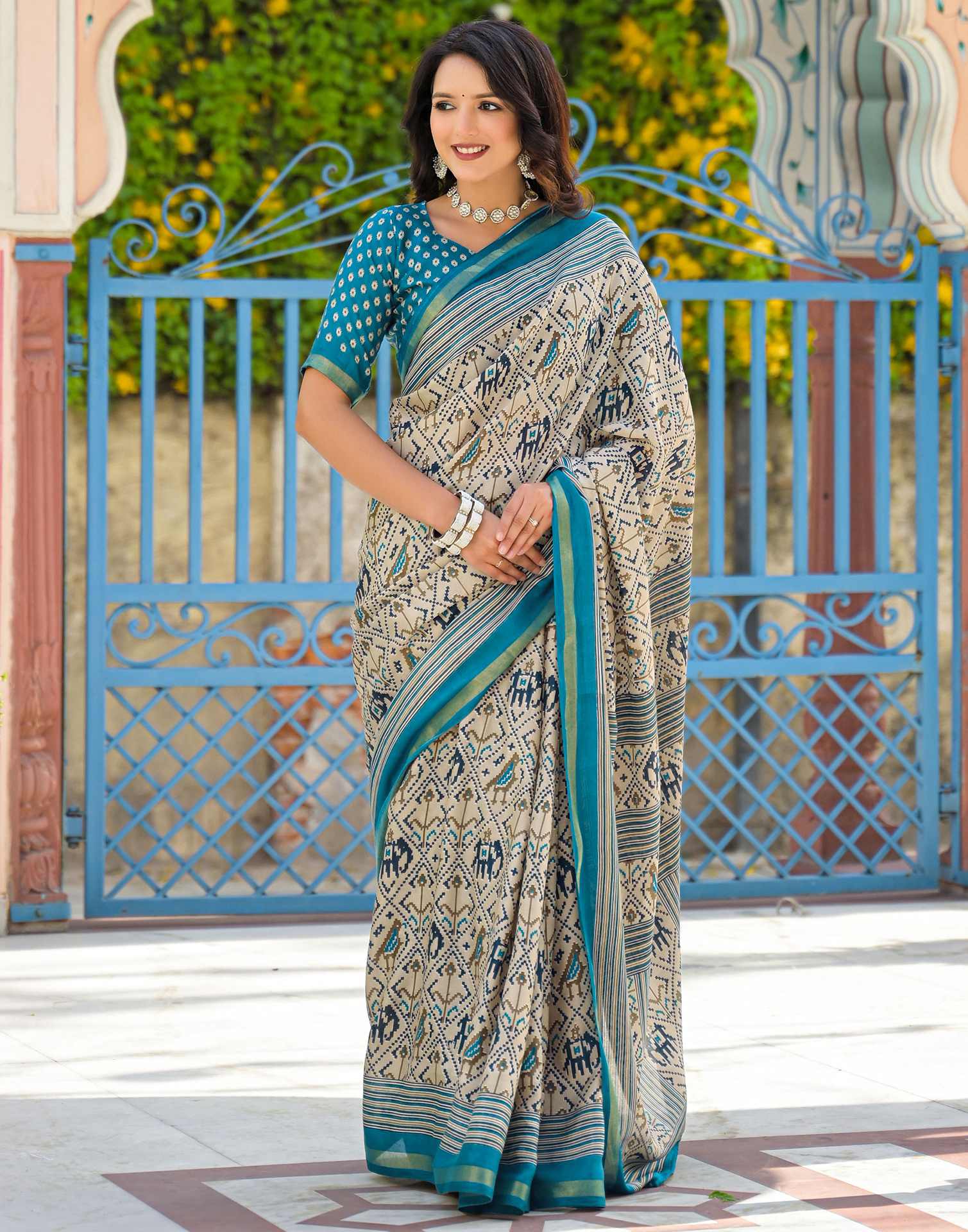 Dusty Beige Silk Ikkat Printed Saree - Image 7